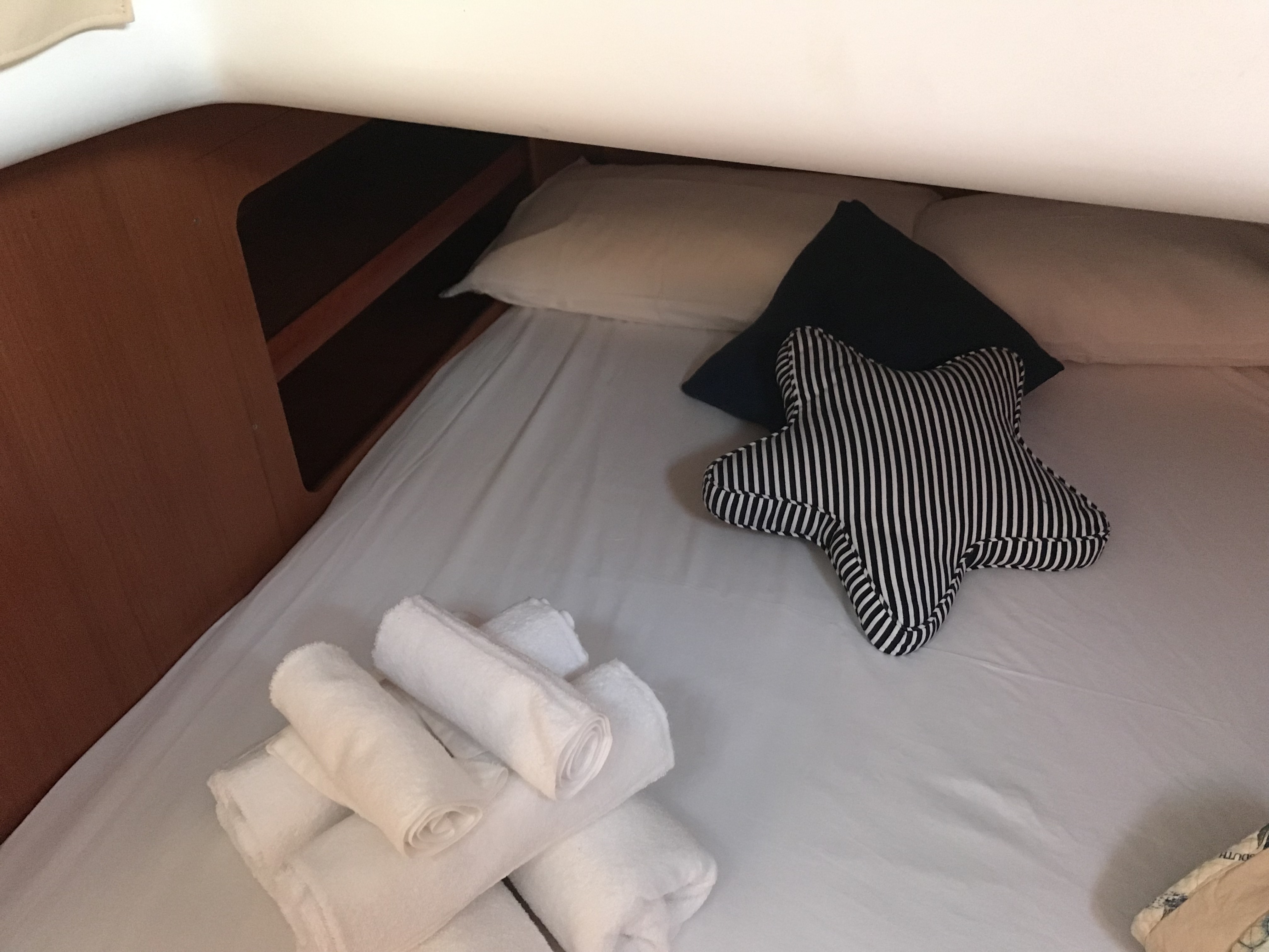 S/Y - Cyclades 50.4 - 5 Cabins - Built 2008