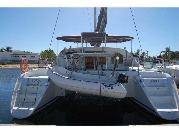 Lagoon 410 (2004) – Sofia Cuba