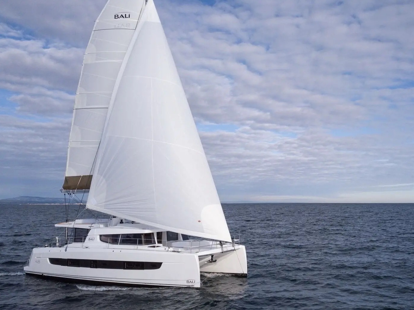 Bali 4.8  (2021) – PRES- B48-21-I SKIPPERED (Skipper fee not included)