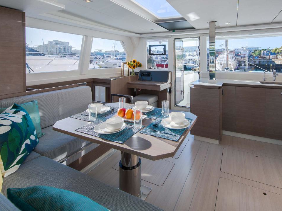Moorings 4200/3/3 Exclusive