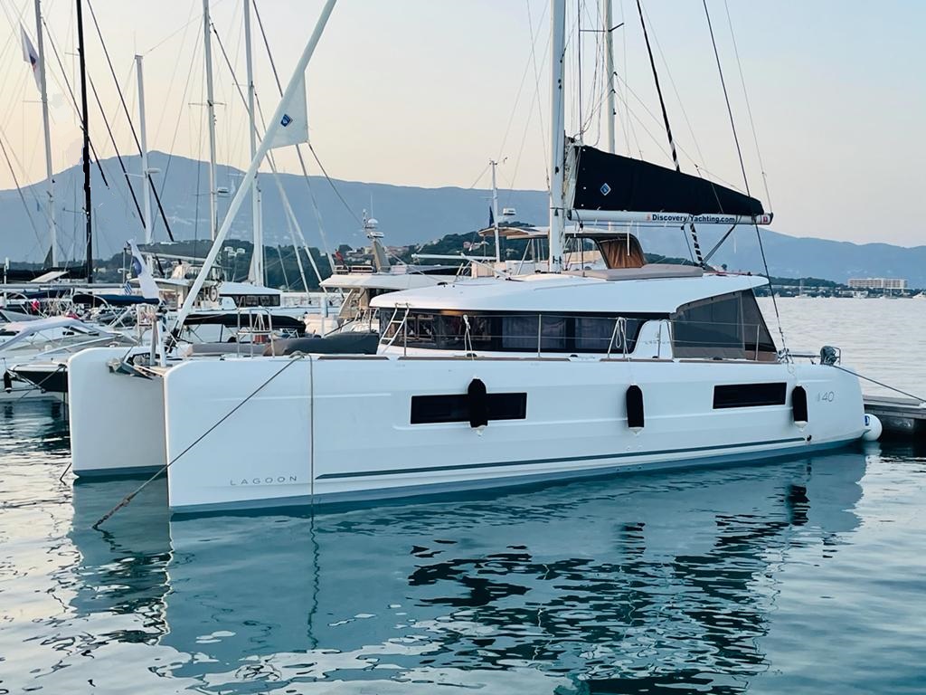 Lagoon 40 (2022) – Fratelli