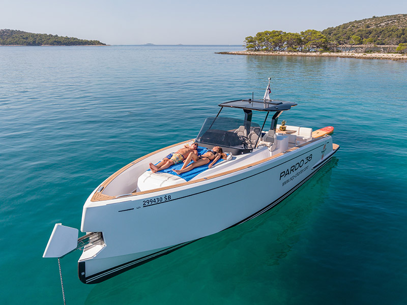 Gala, Pardo 38