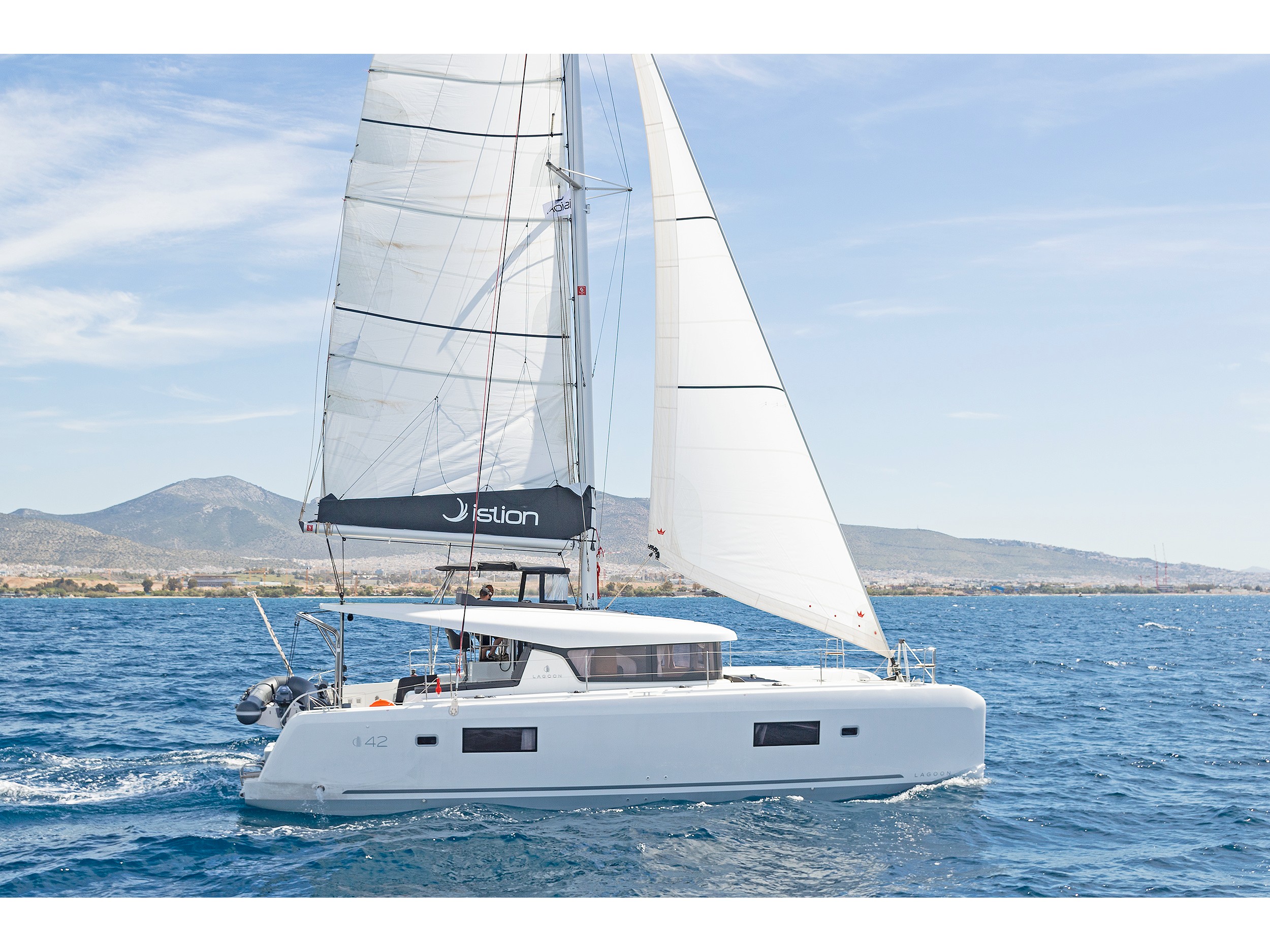 Lagoon 42 (2023) – Eternity (ONLY SKIPPERED)