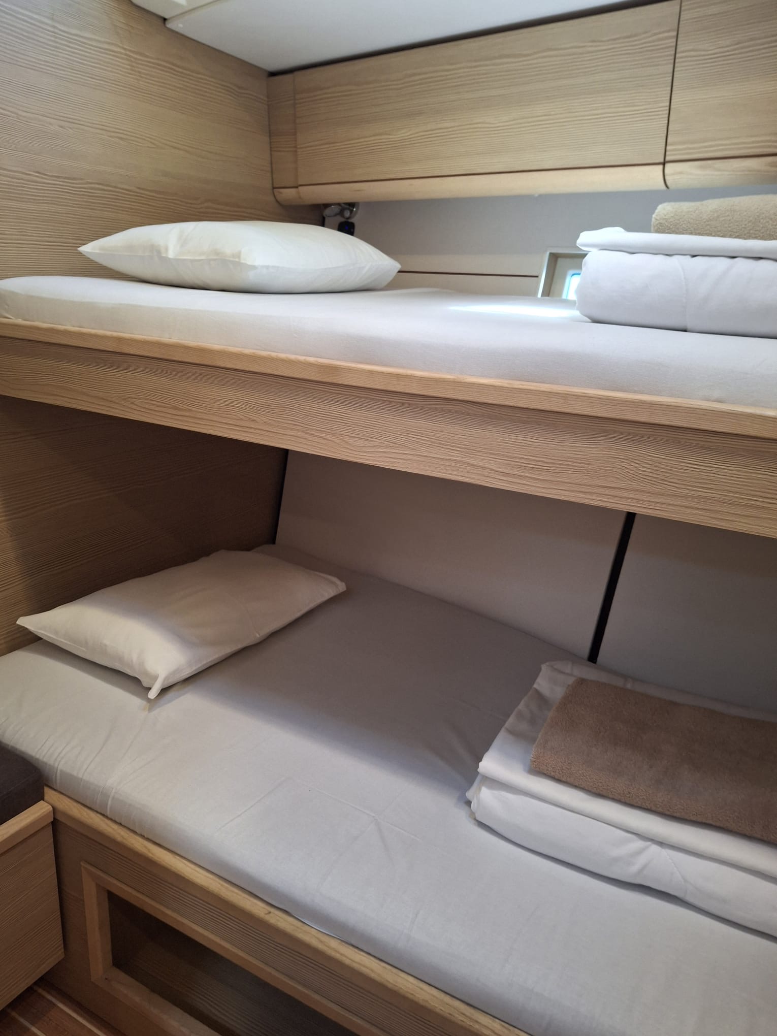 D&D Kufner 56 - 5 cab, Trogir