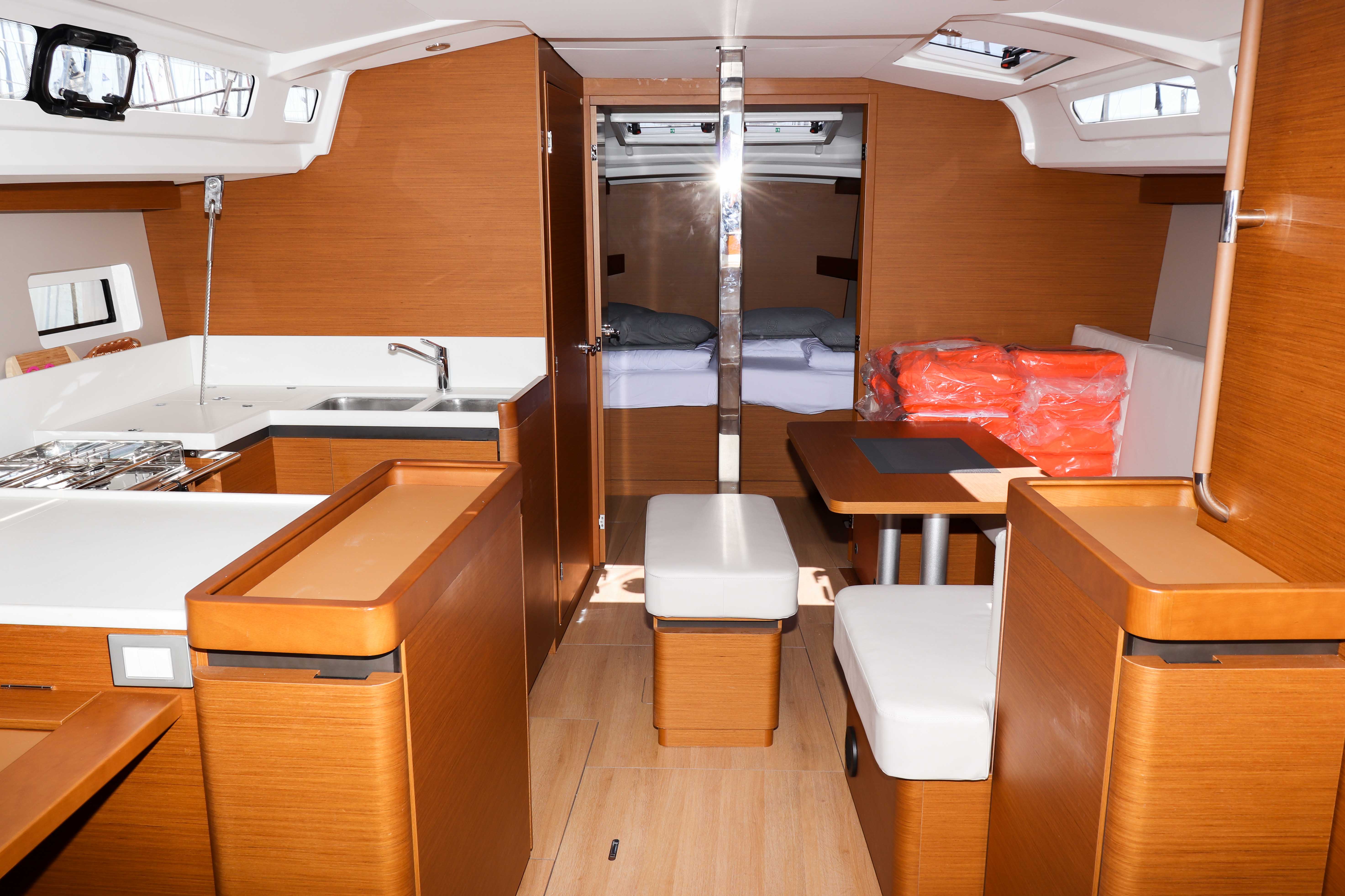 照片 Sun Odyssey 440 21