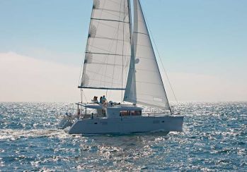 photo Lagoon 450  Flybridge 21