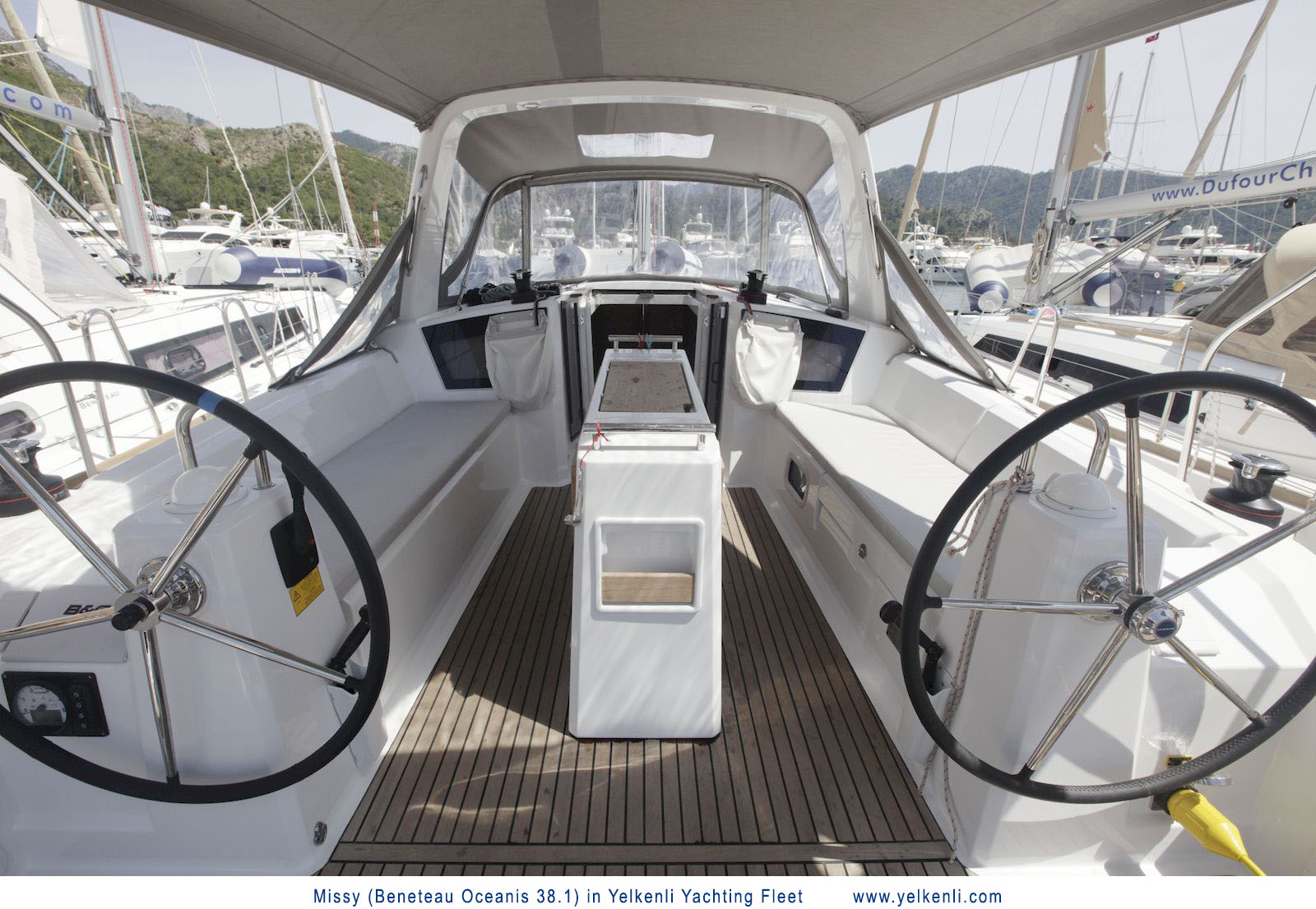 照片 Oceanis 38.1 5
