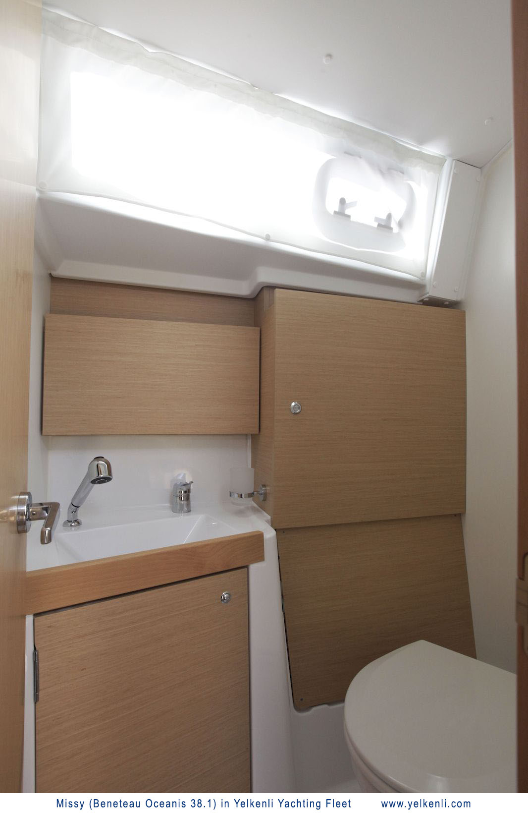 照片 Oceanis 38.1 16