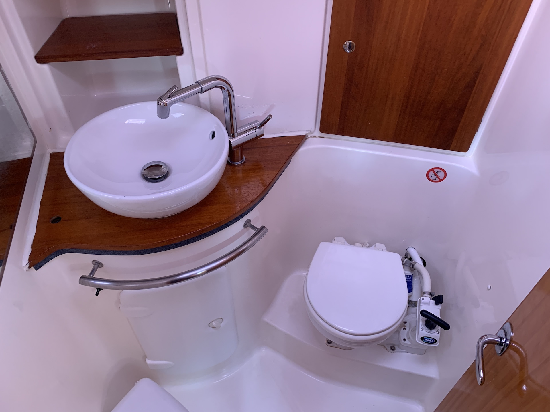 صور Bavaria 46 Cruiser 19