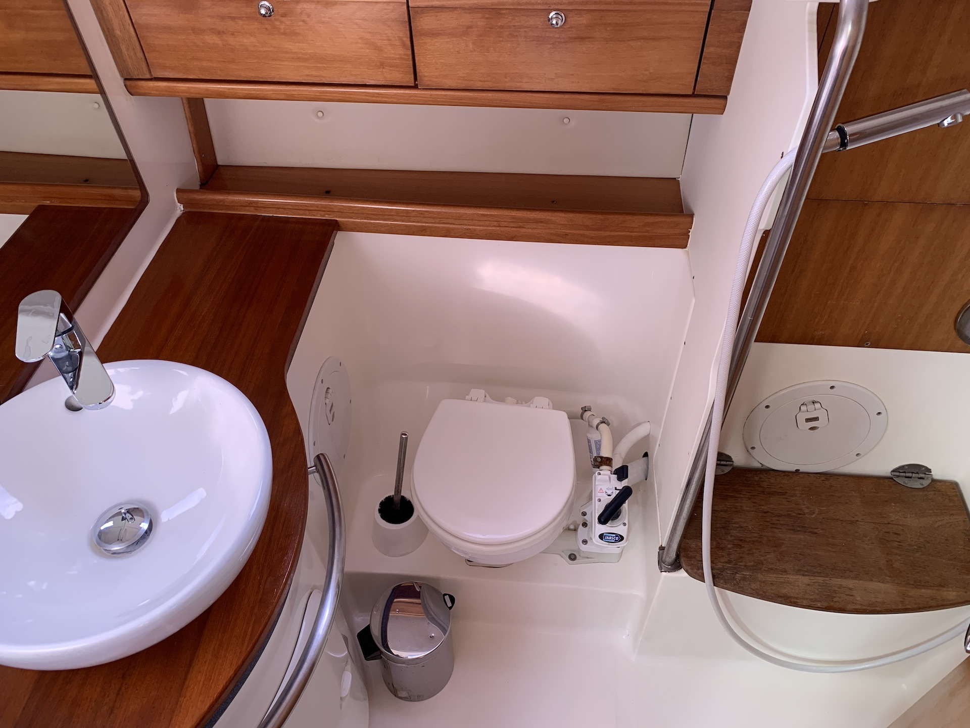 صور Bavaria 46 Cruiser 21