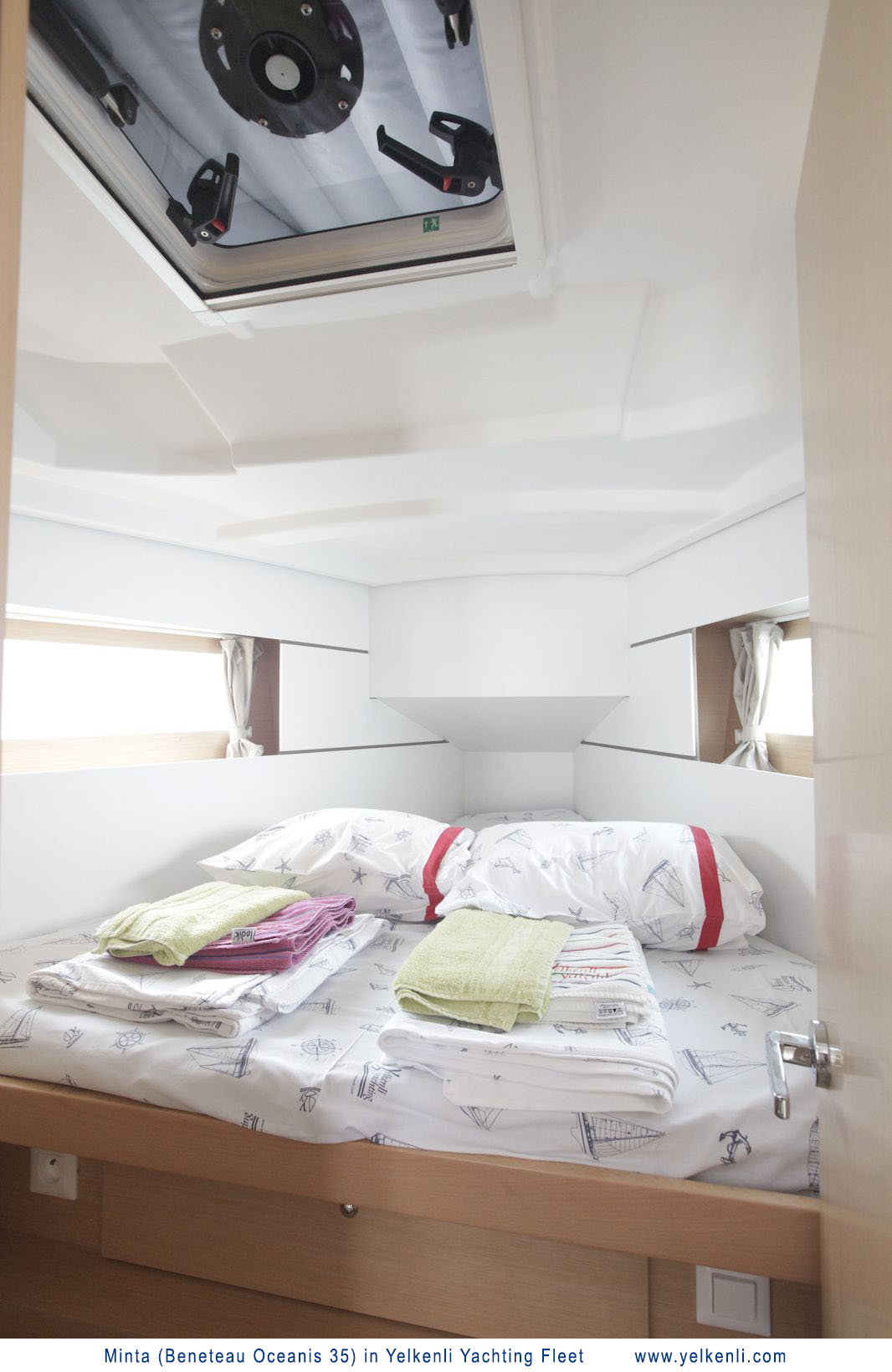 照片 Oceanis 35 24