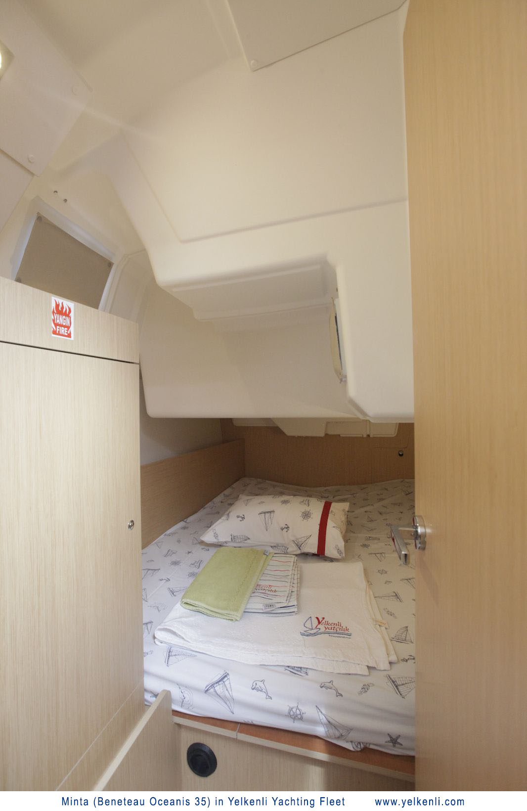 照片 Oceanis 35 26