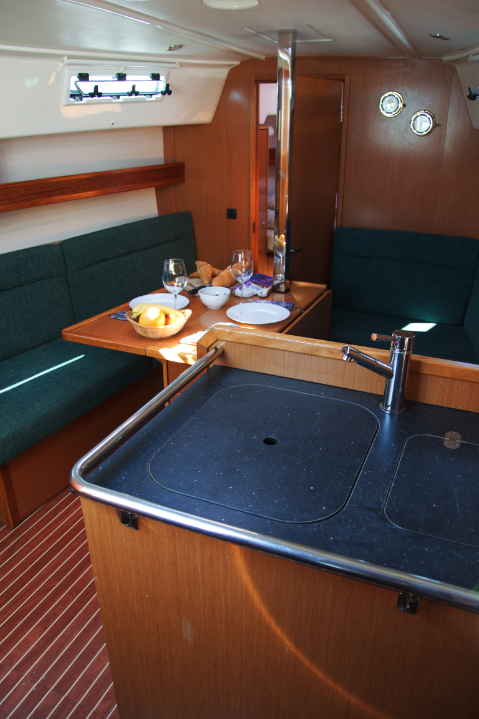 foto Bavaria Cruiser 32 13