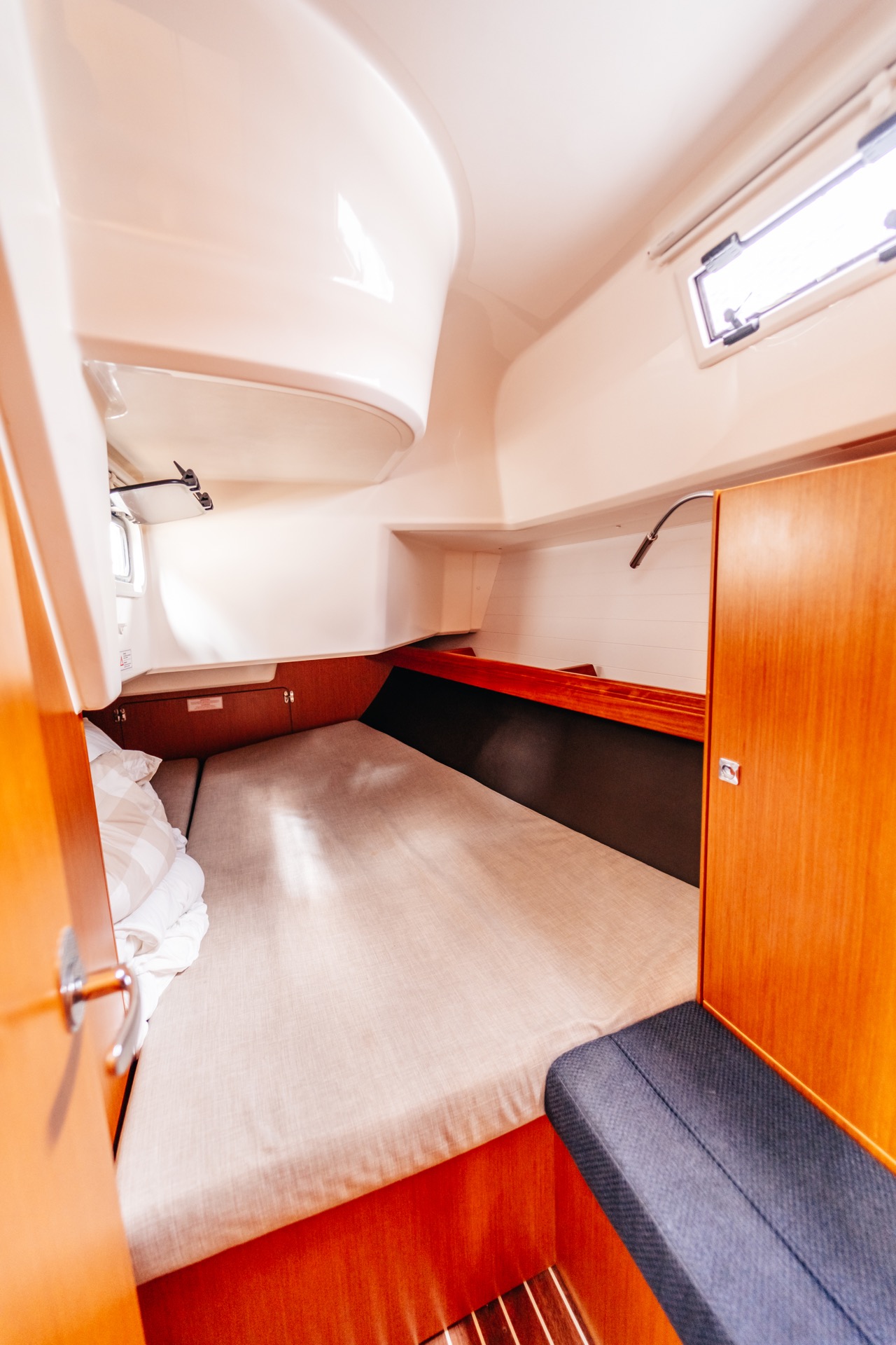 Bavaria Cruiser 37 