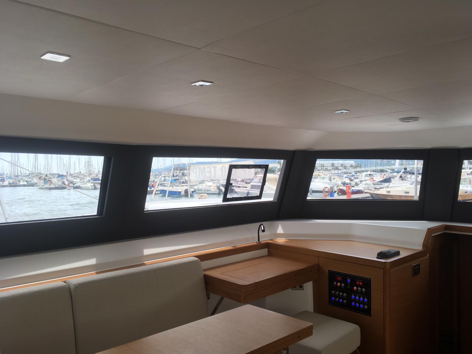 фото Dufour Catamaran 48 3