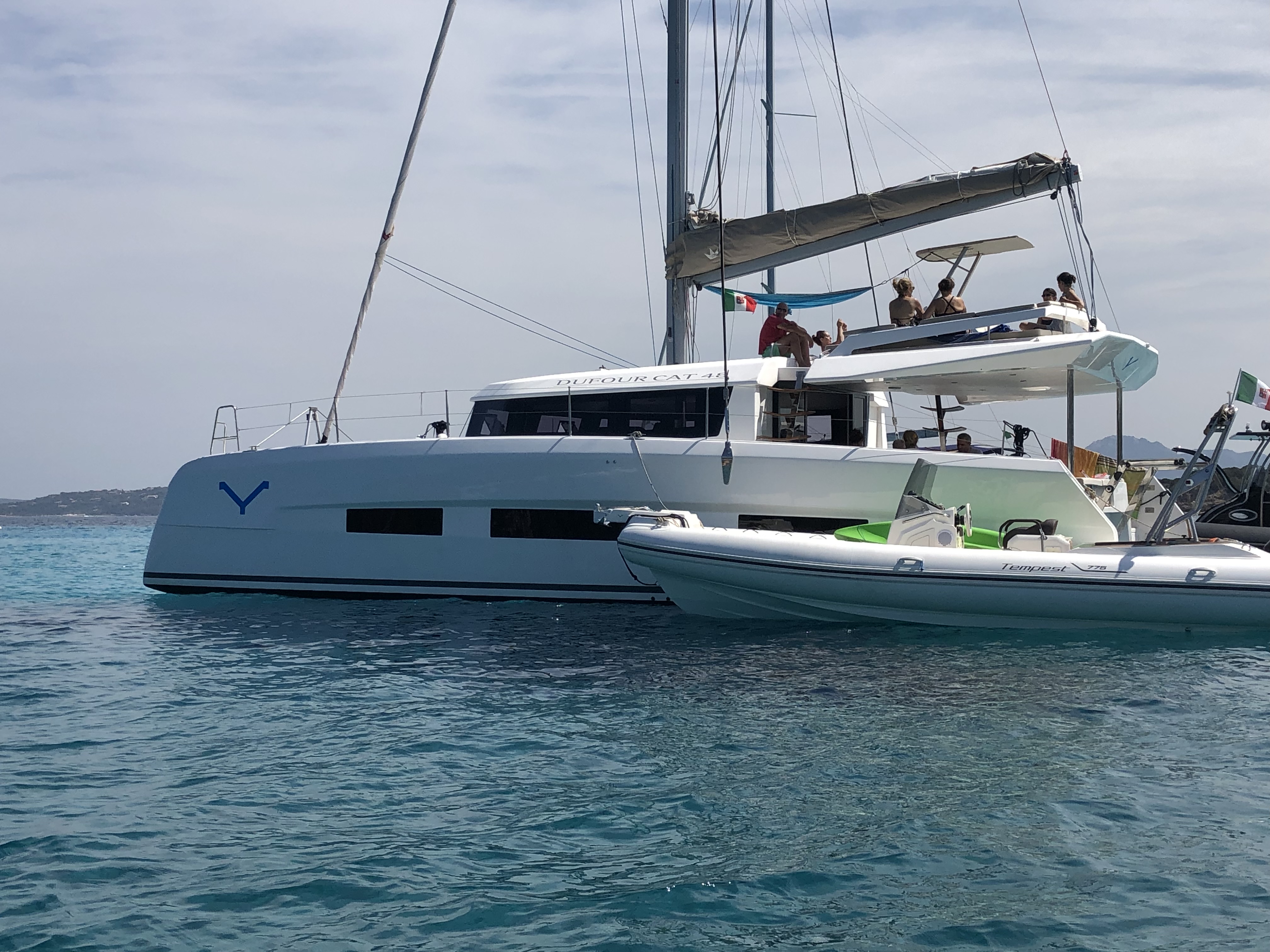 фото Dufour Catamaran 48 34