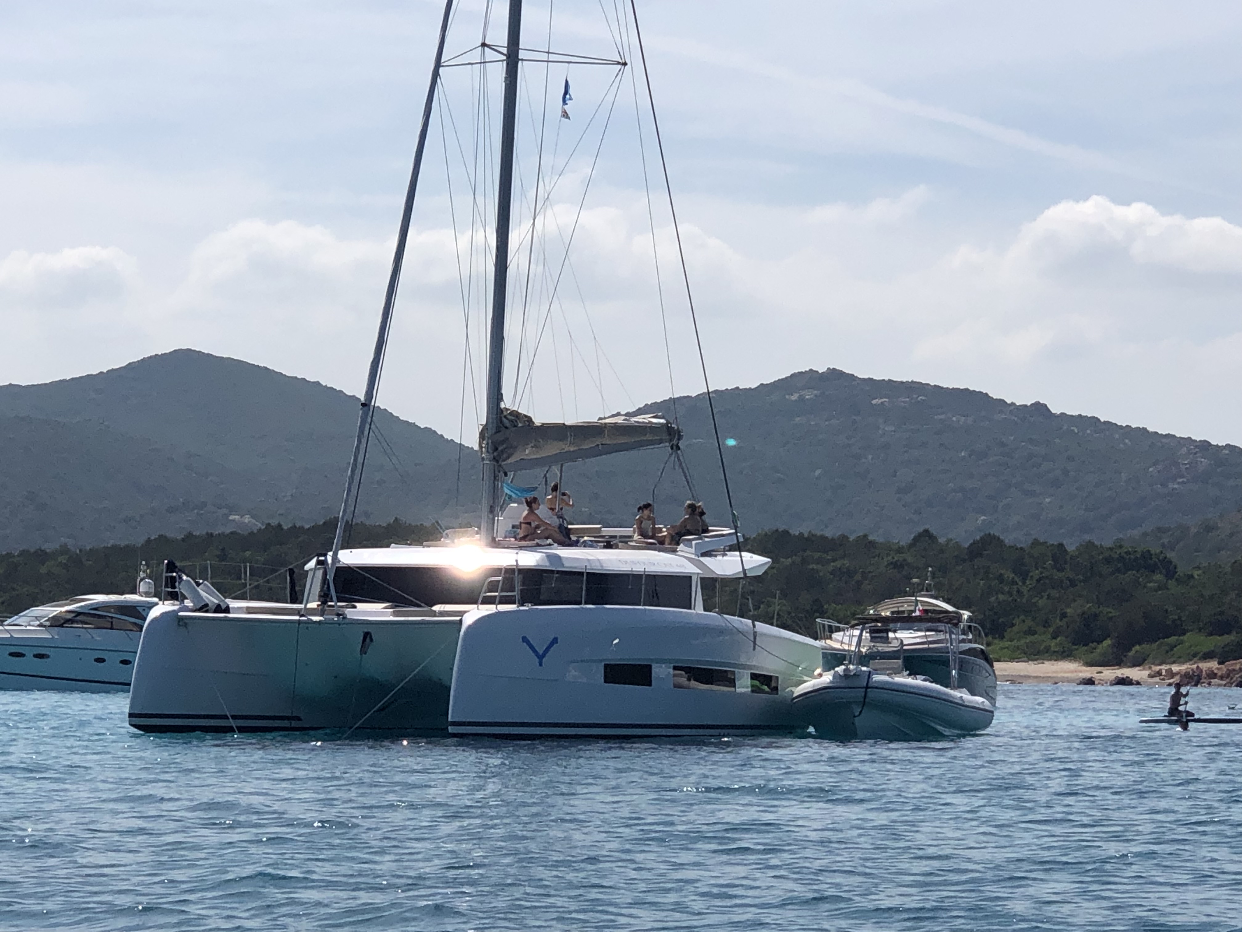 фото Dufour Catamaran 48 39