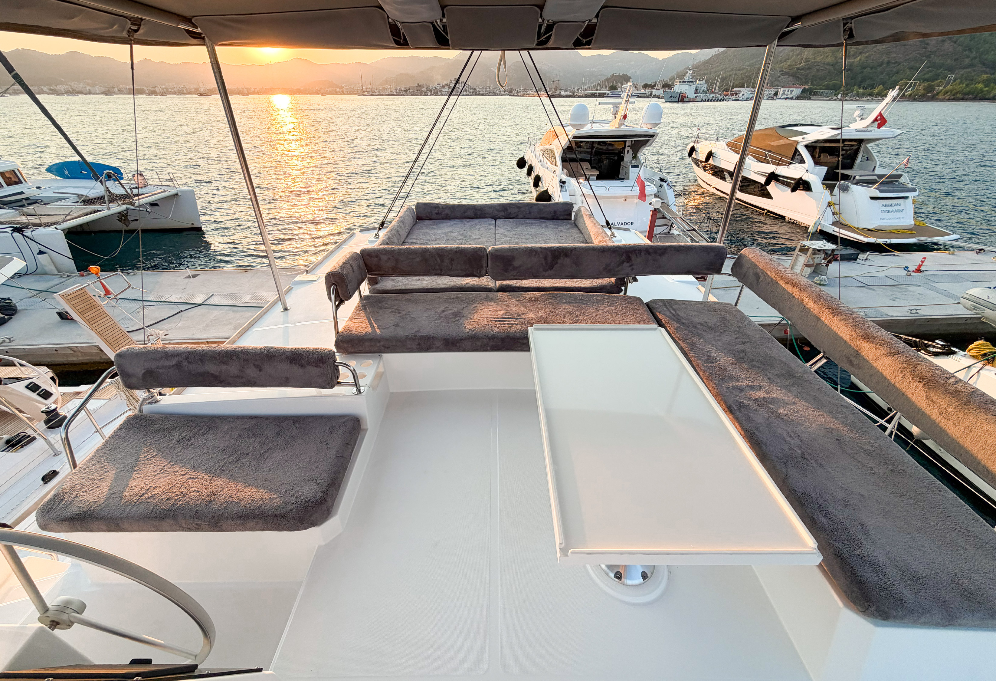 Yacht image 8