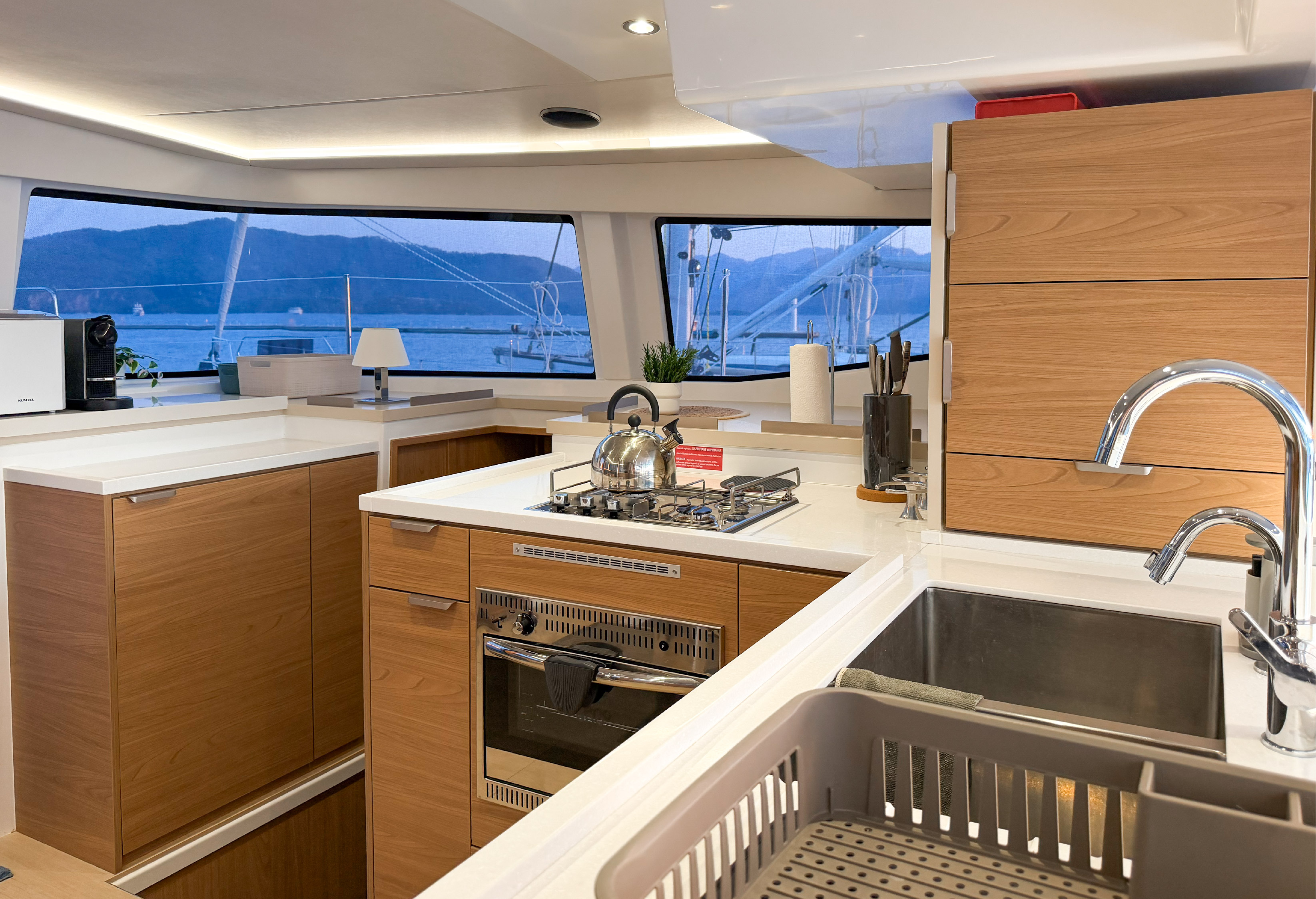 Yacht image 4