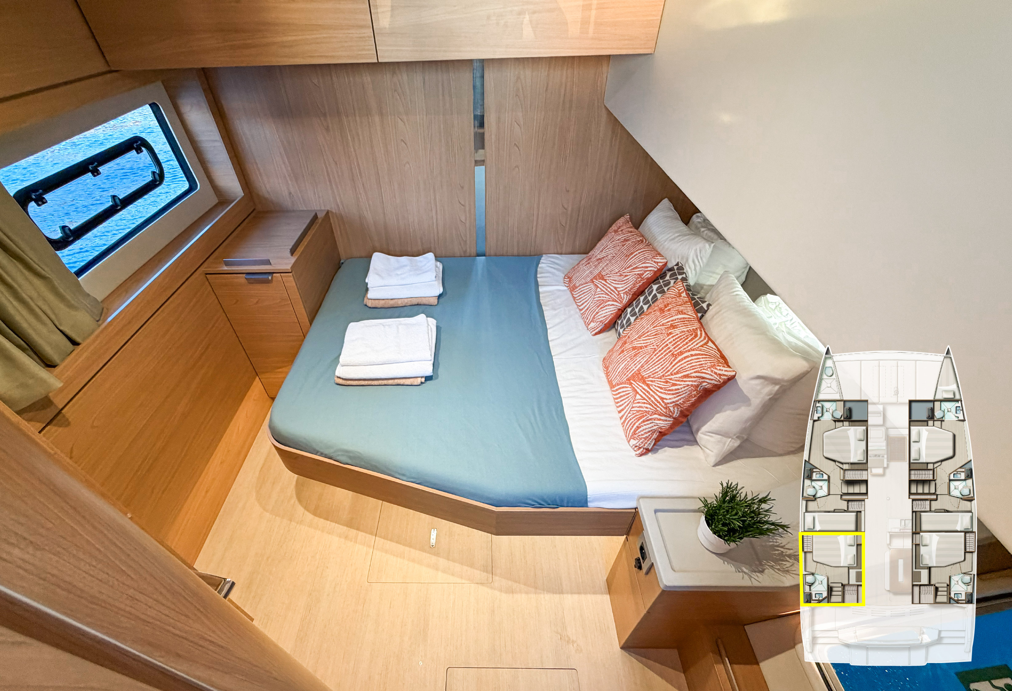 Yacht image 19