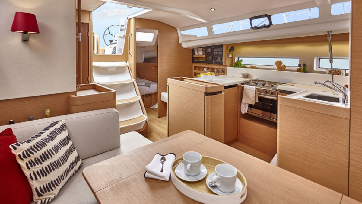 Sun Odyssey 440