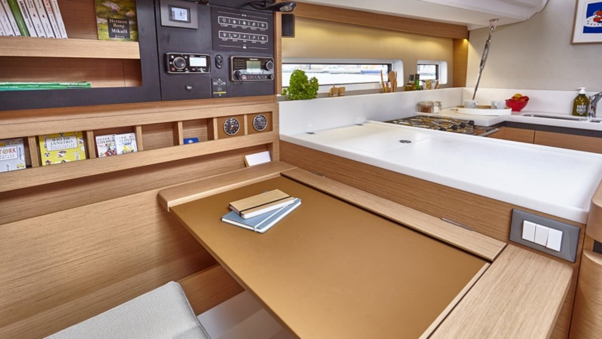 Sun Odyssey 440