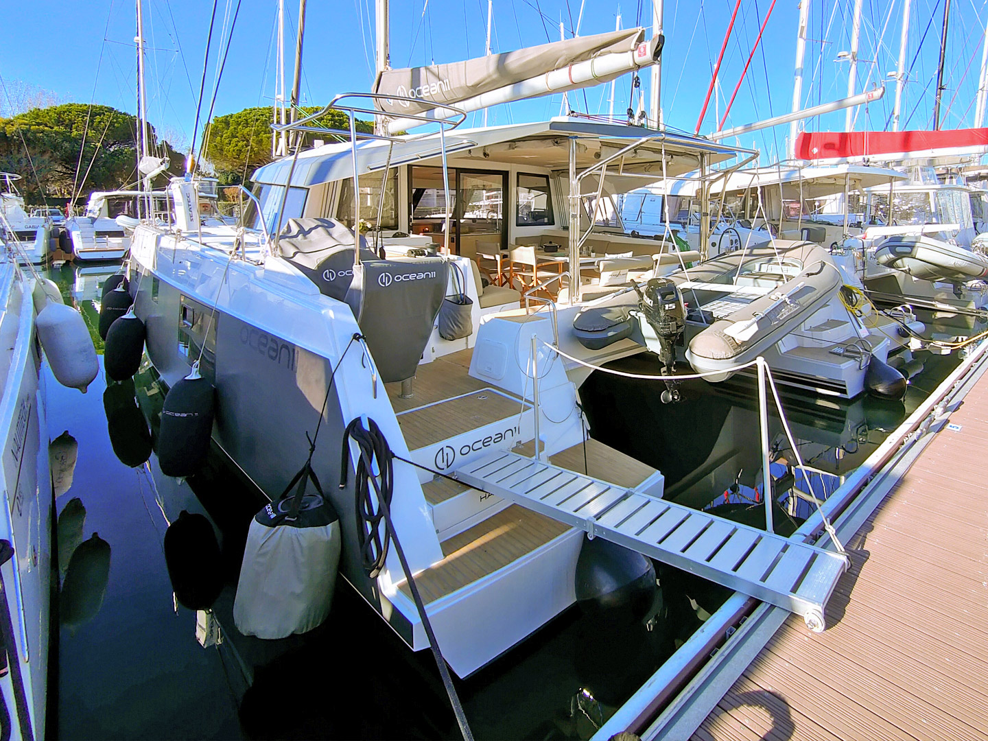 Catamaran