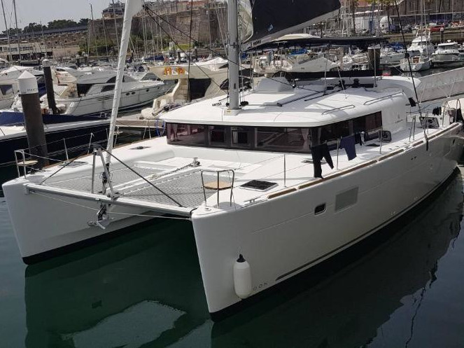 Lagoon 450 Fly (2018) – SILICIA