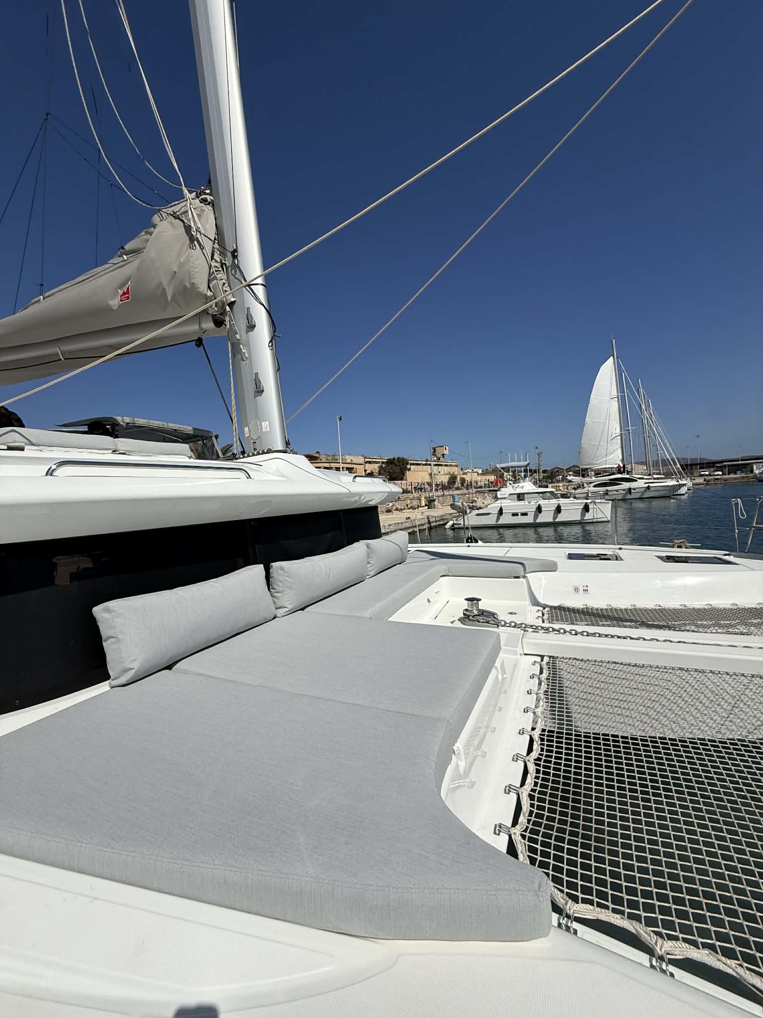 Yacht image 14