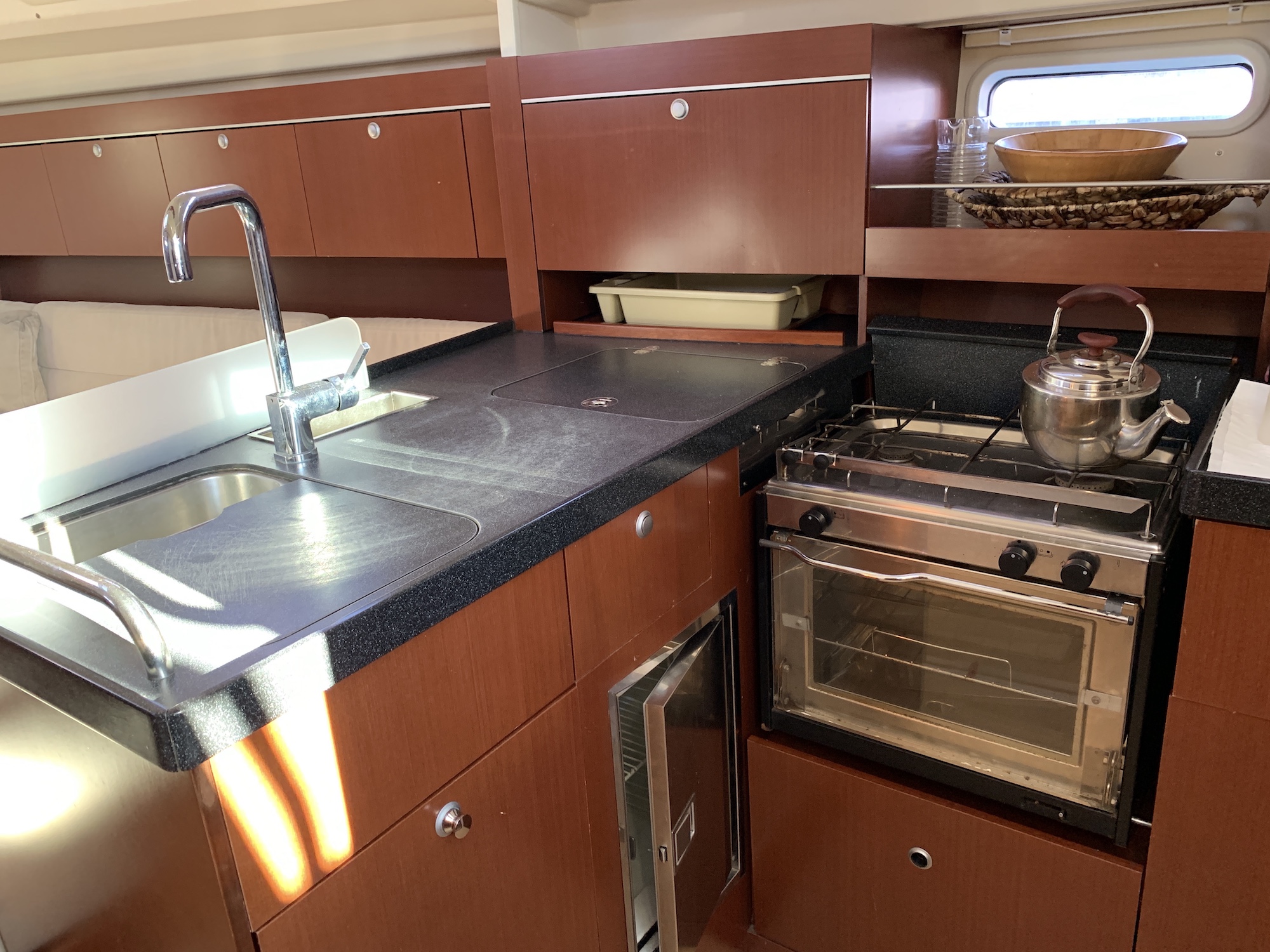 фото Hanse 415 8