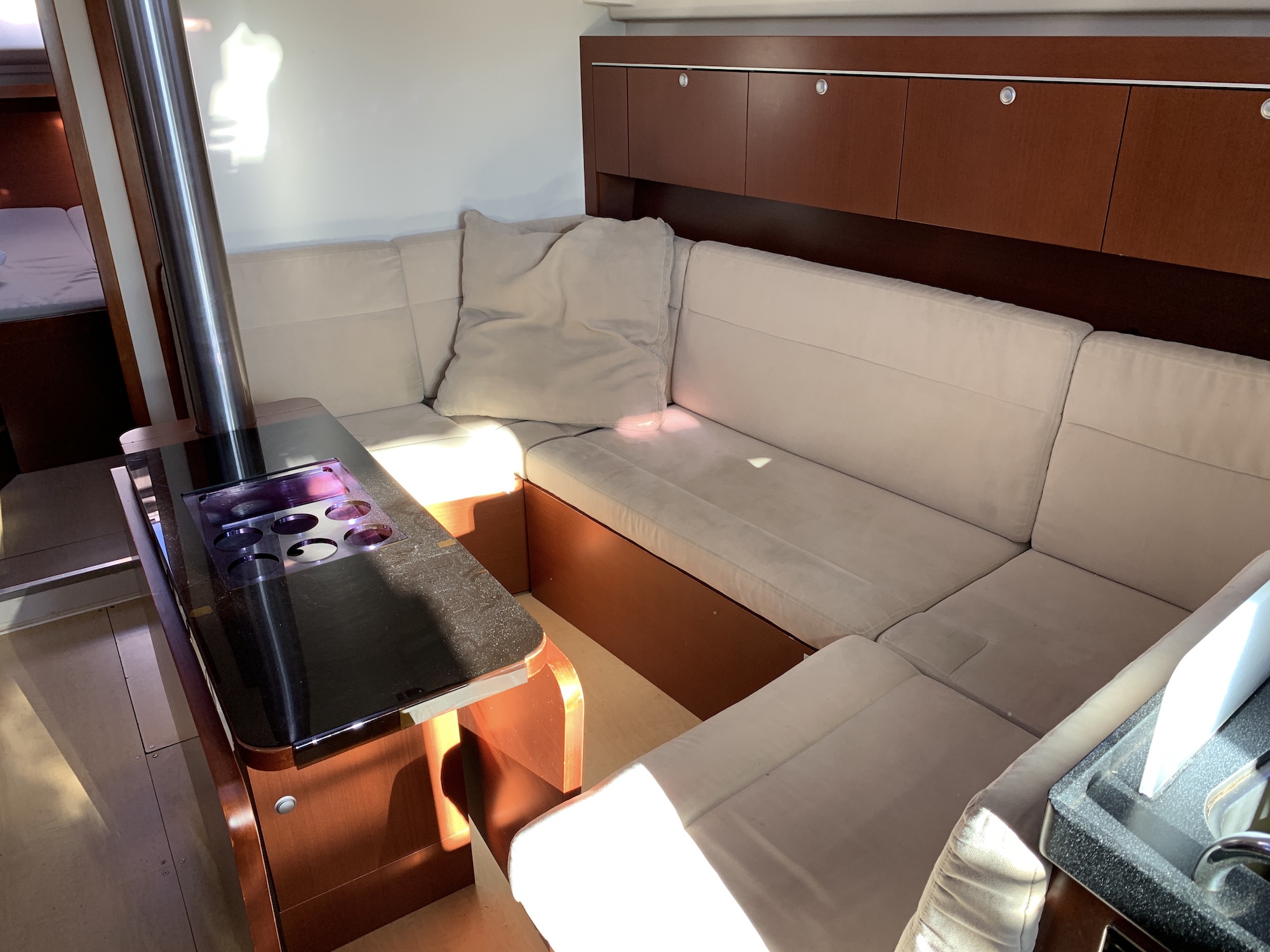 фото Hanse 415 9