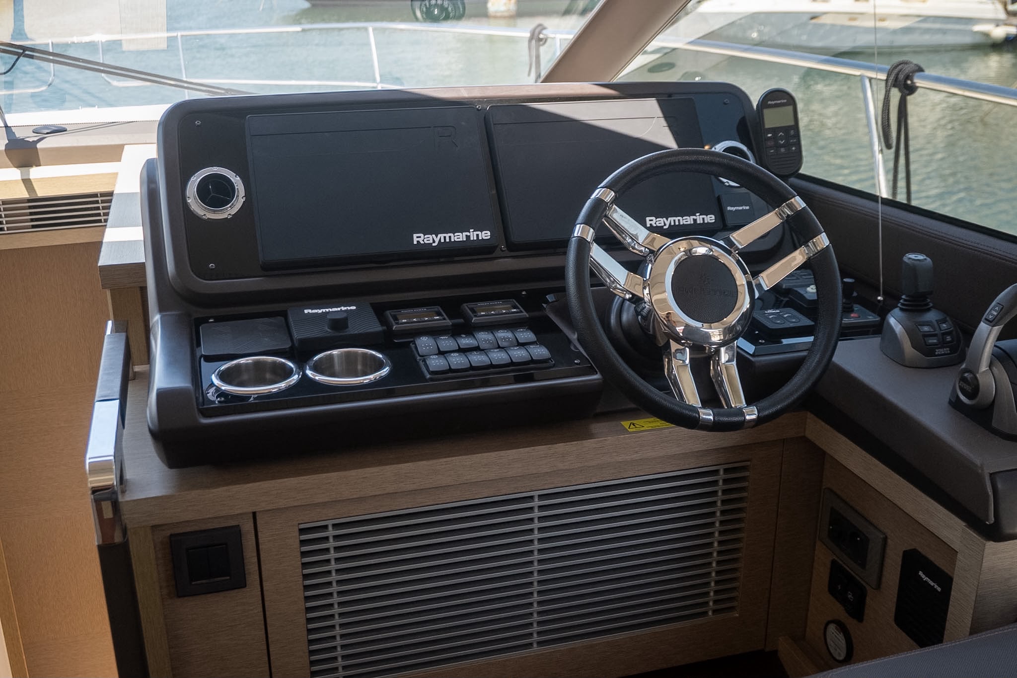 Yacht image 7