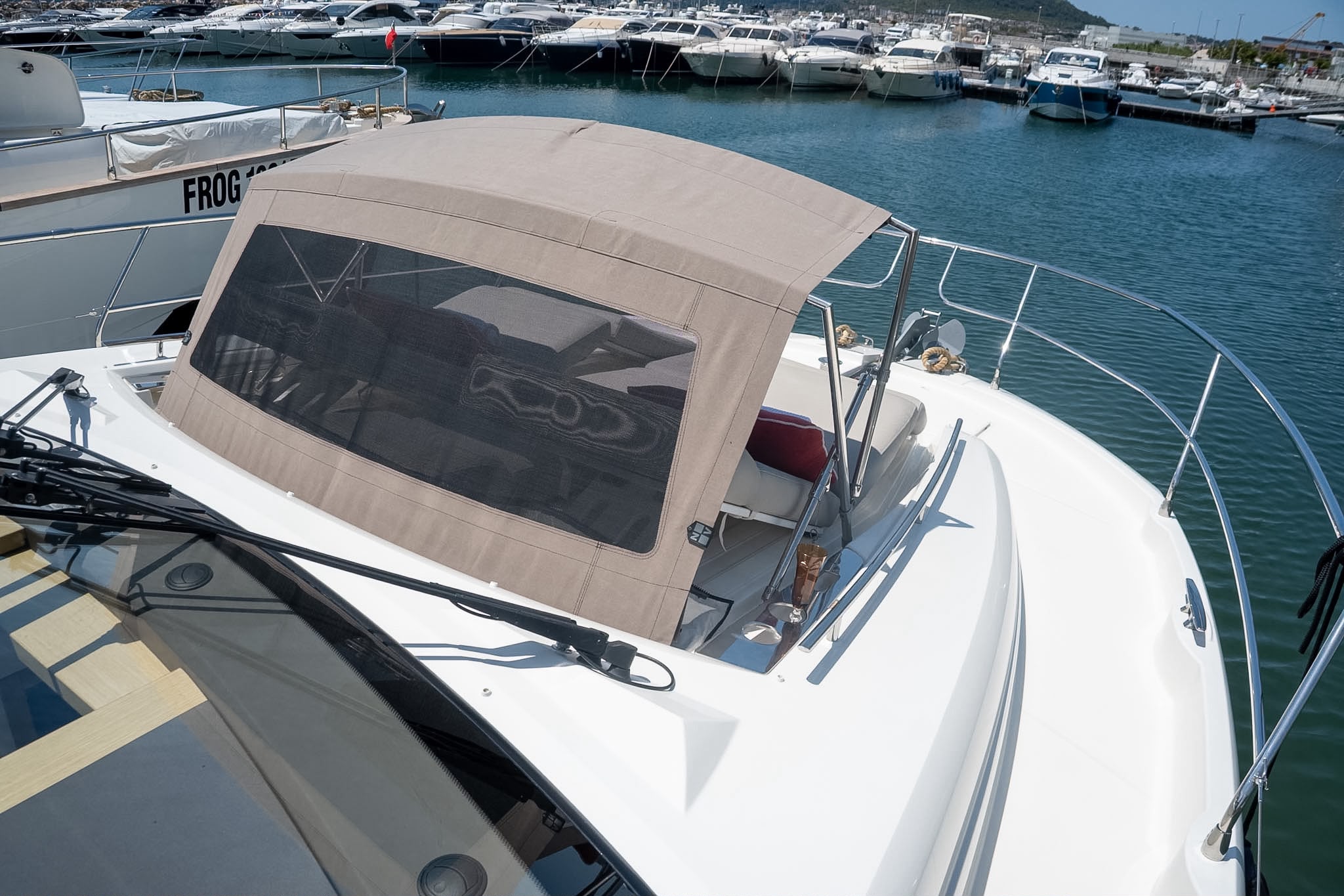 Yacht image 19