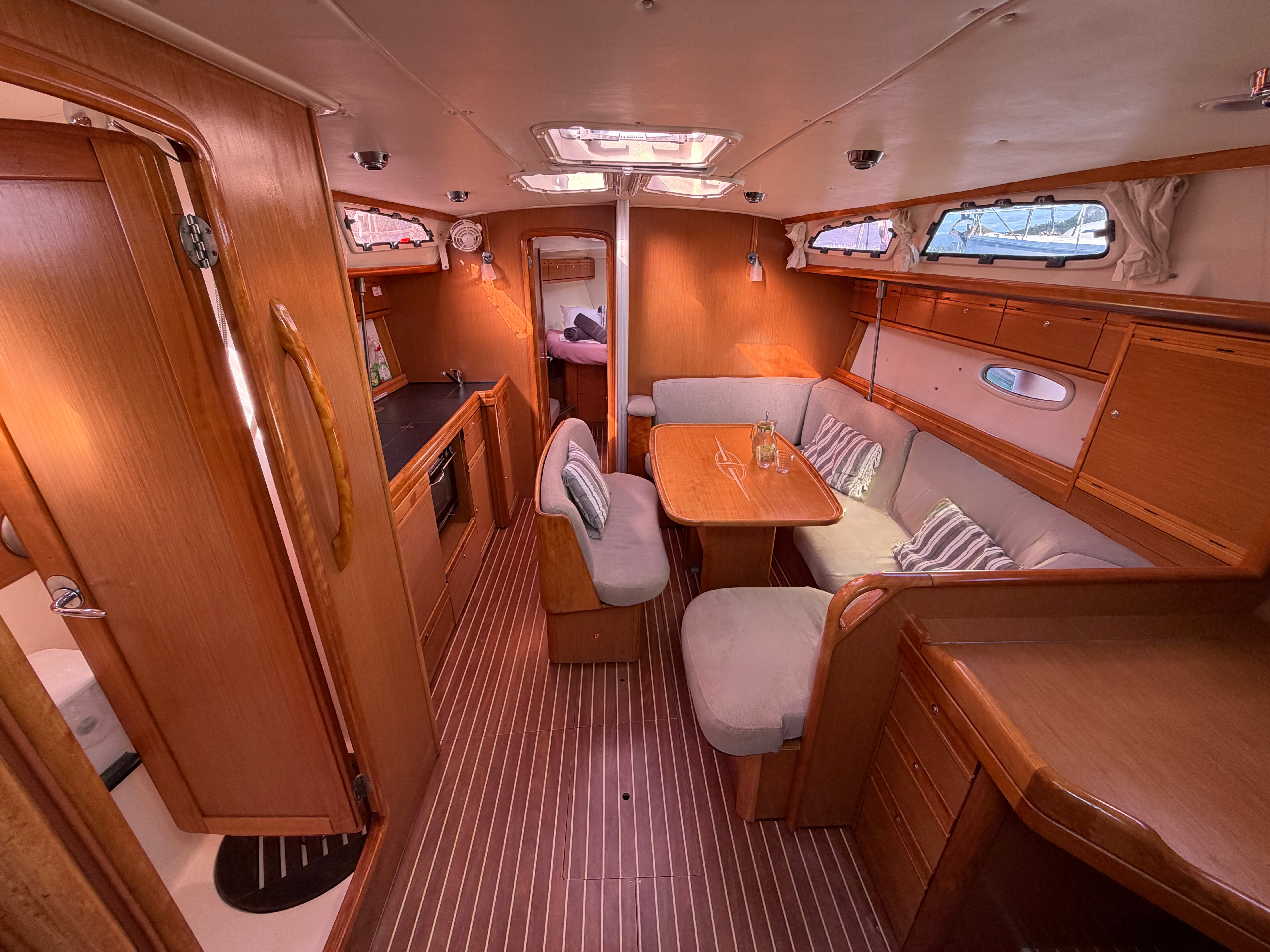 Bavaria Cruiser 40, Vlicho