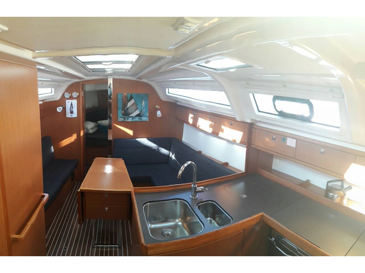 S/Y - Bavaria Cruiser 37 - 3 Cabins - Built 2015