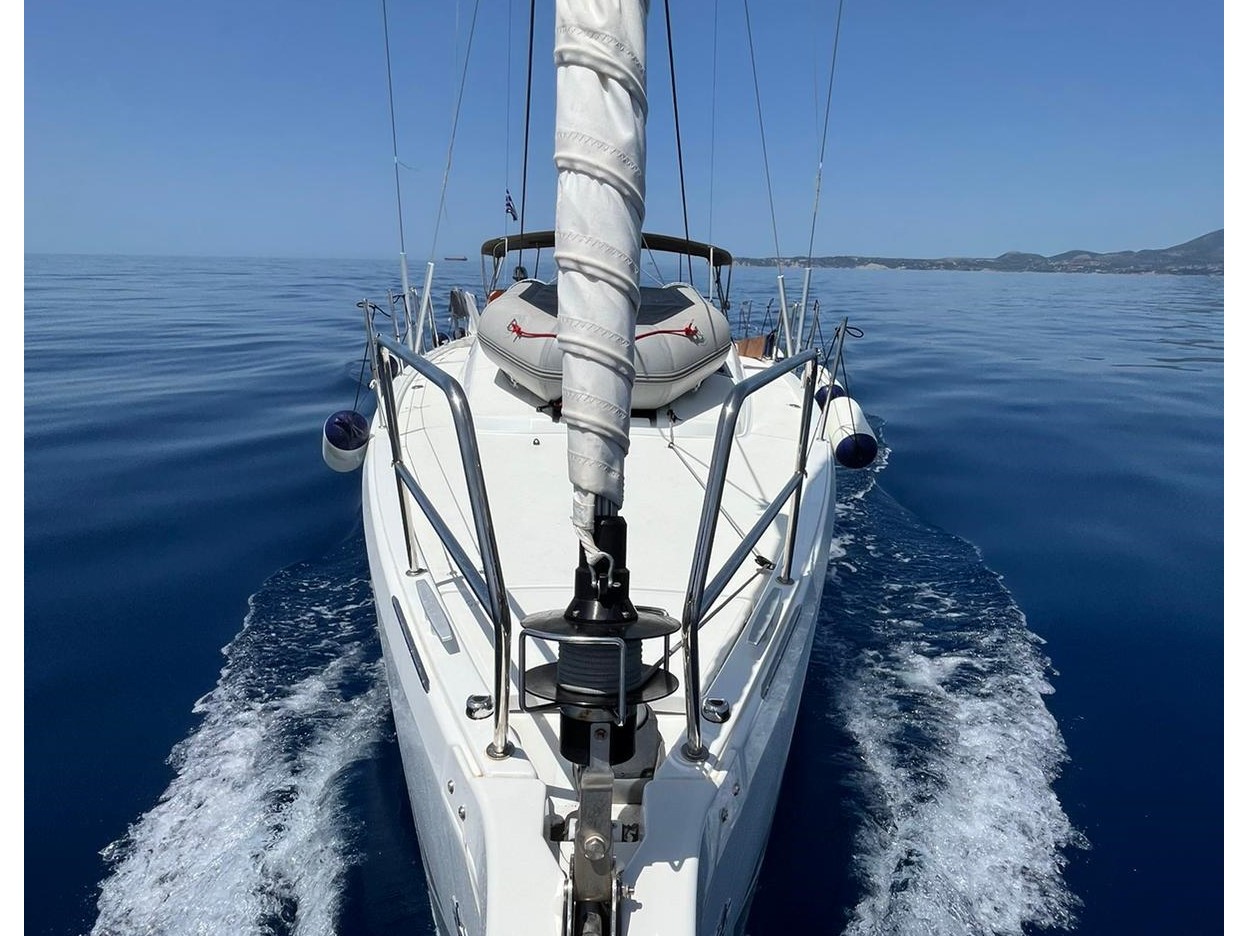 Main yacht image