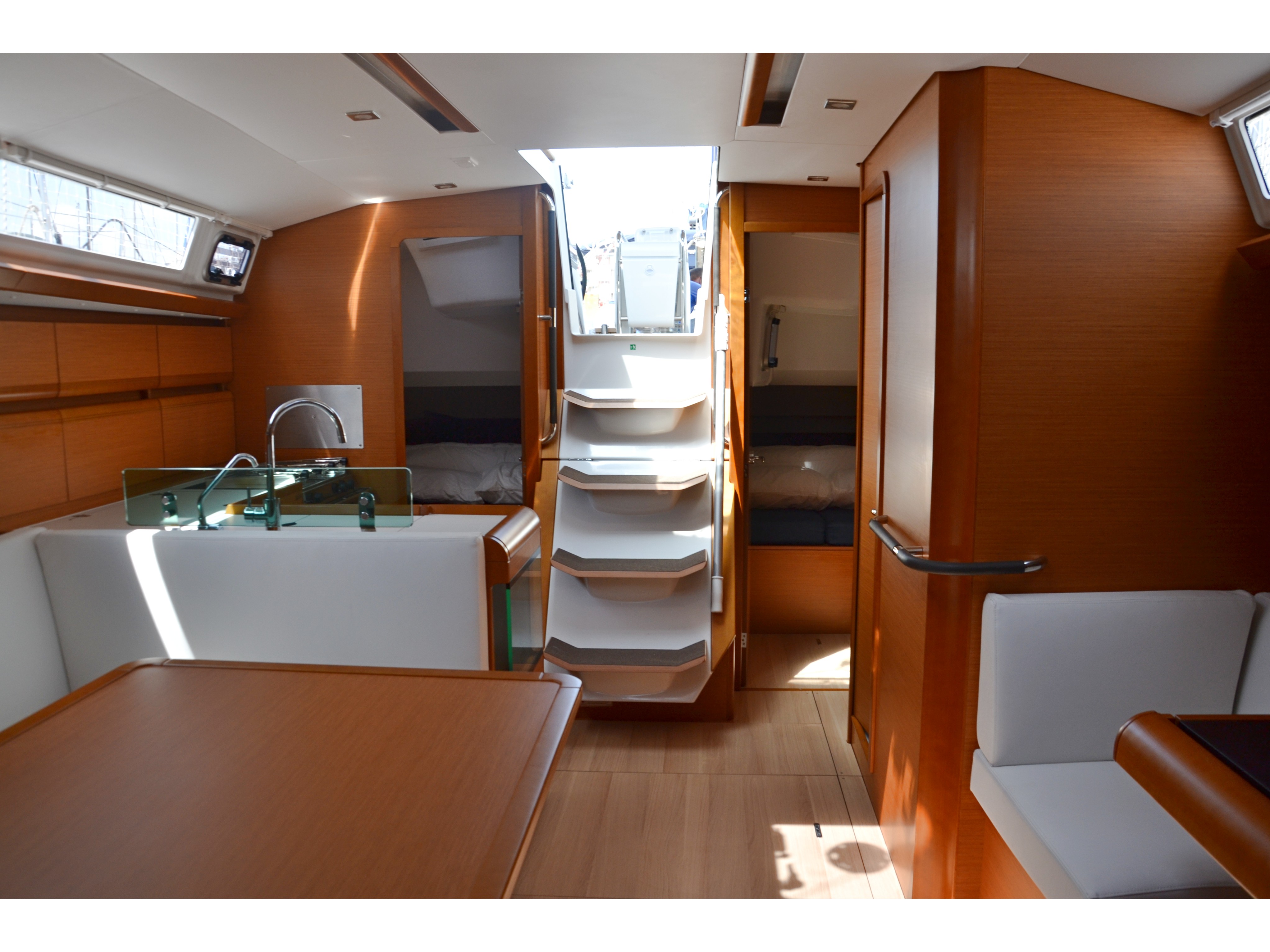 S/Y - Sun Odyssey 449 - 4 Cabins - Built 2018