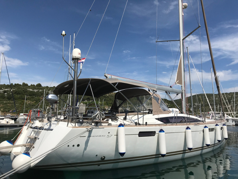 Jeanneau 57 “KURUKULLA (owner version, refit 2021., new sails 2022., air condition, generator)“, Primošten