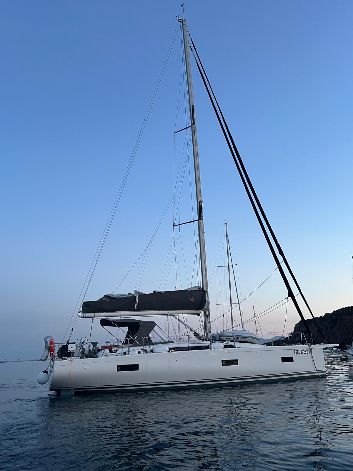 Yacht image 7