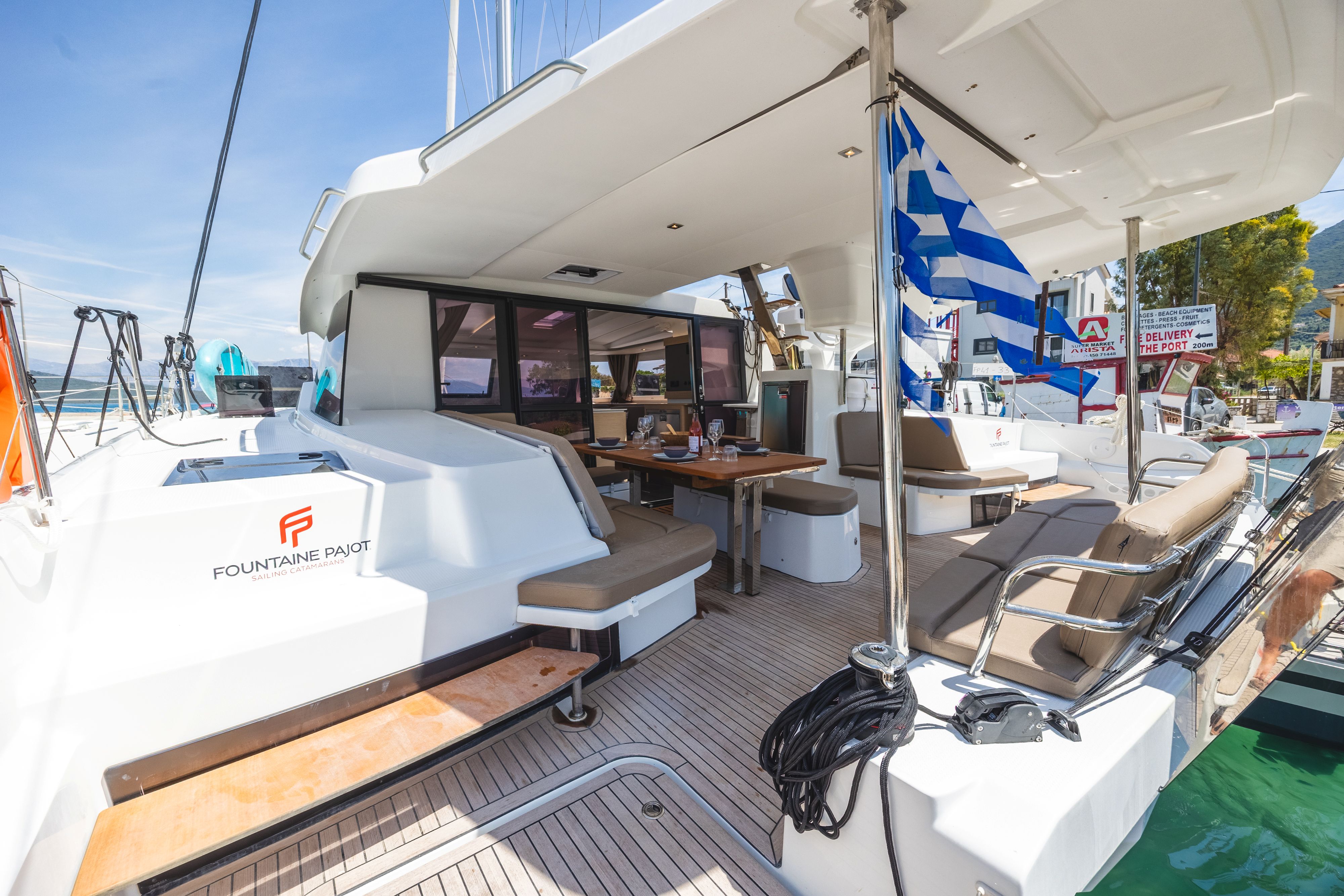 Yacht image 54