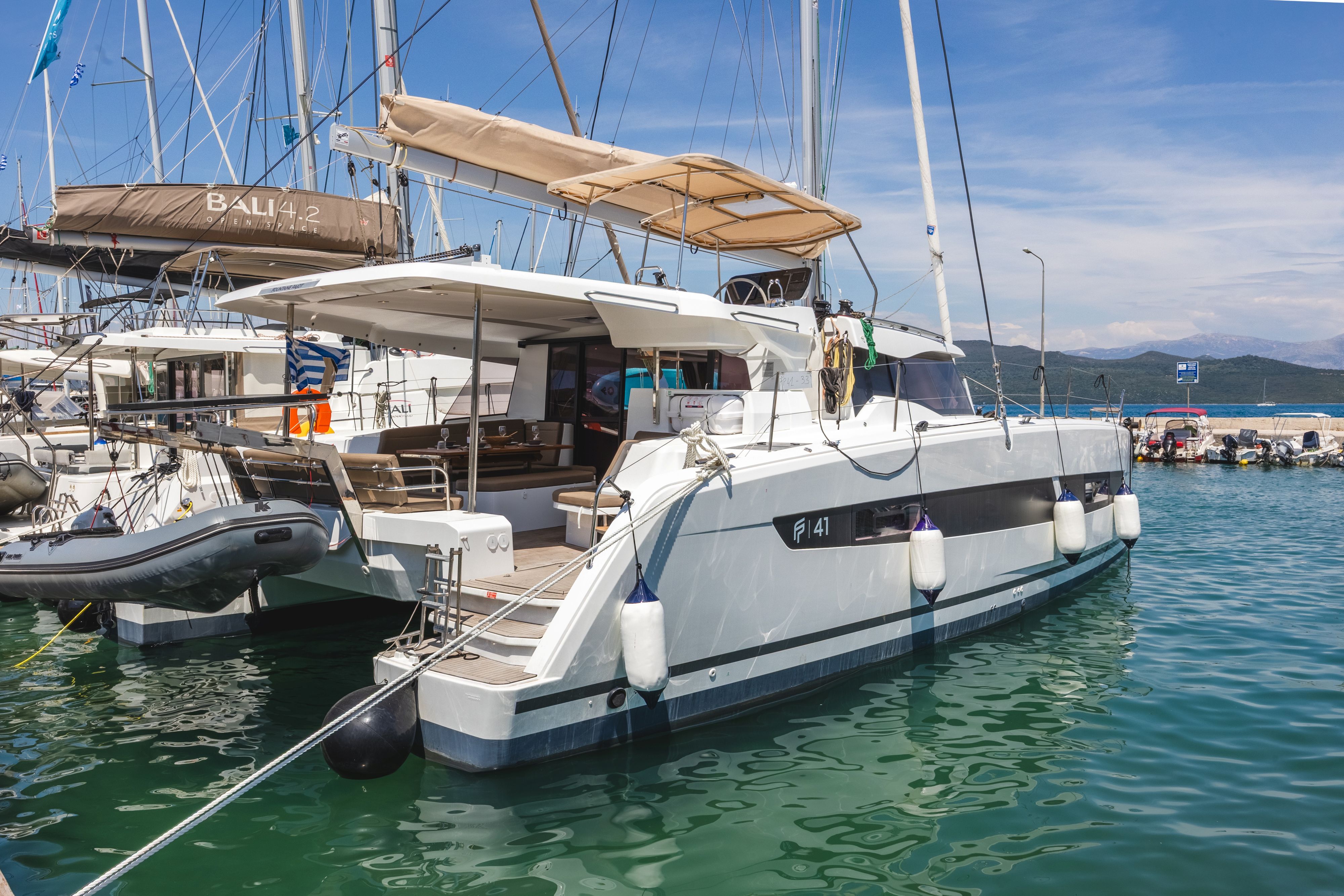 Yacht image 43