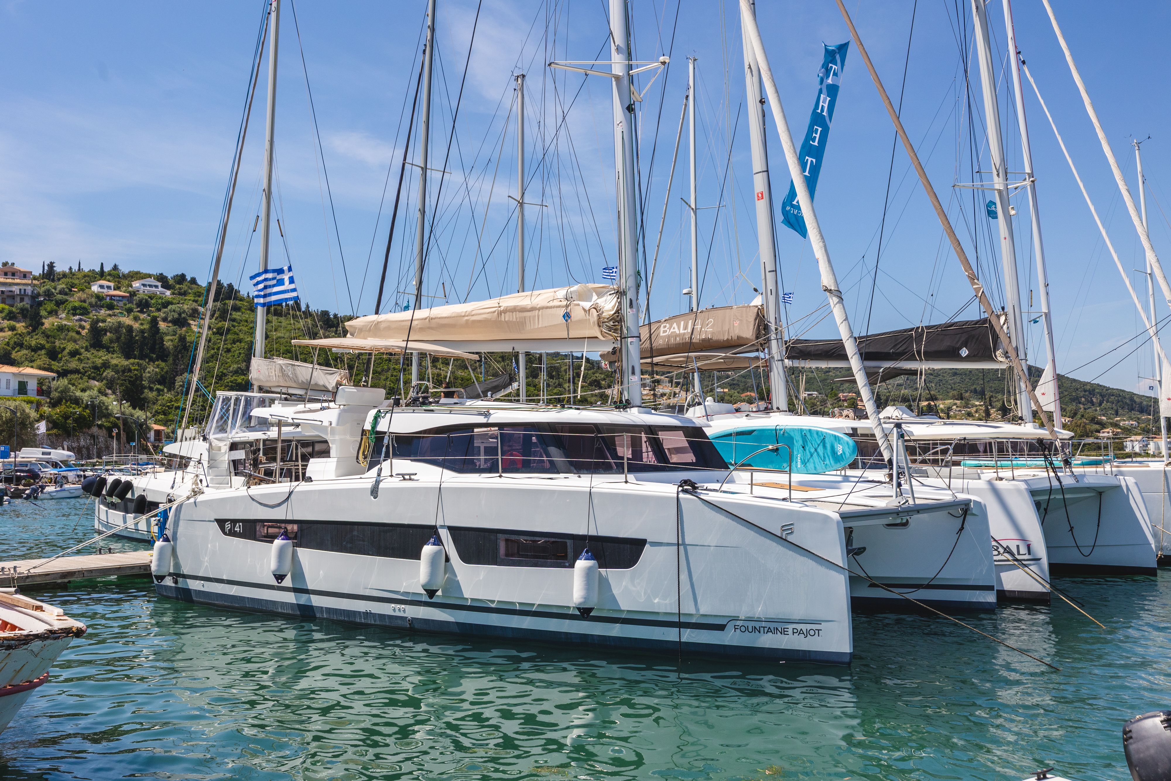 Yacht image 44
