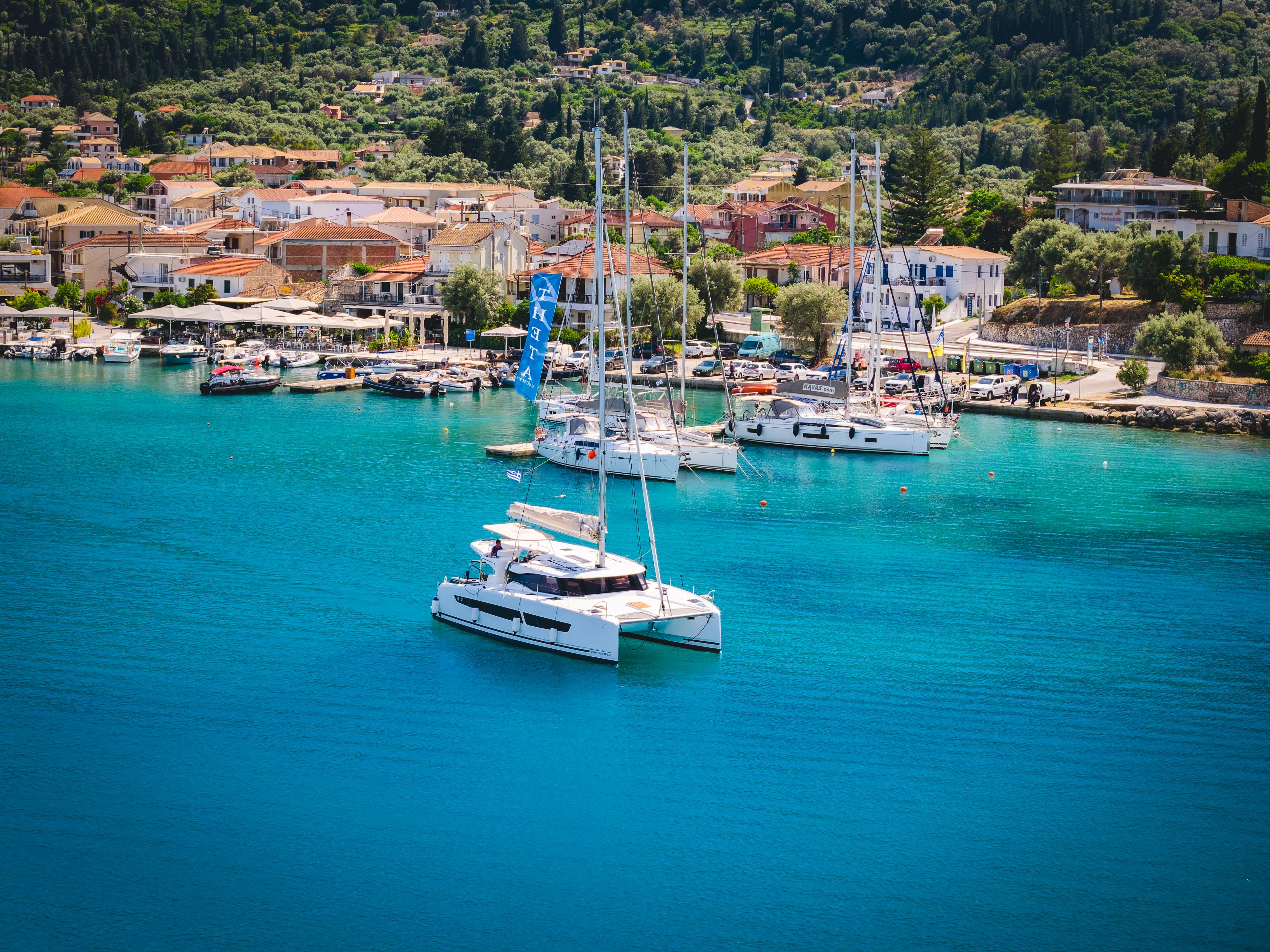 Yacht image 5