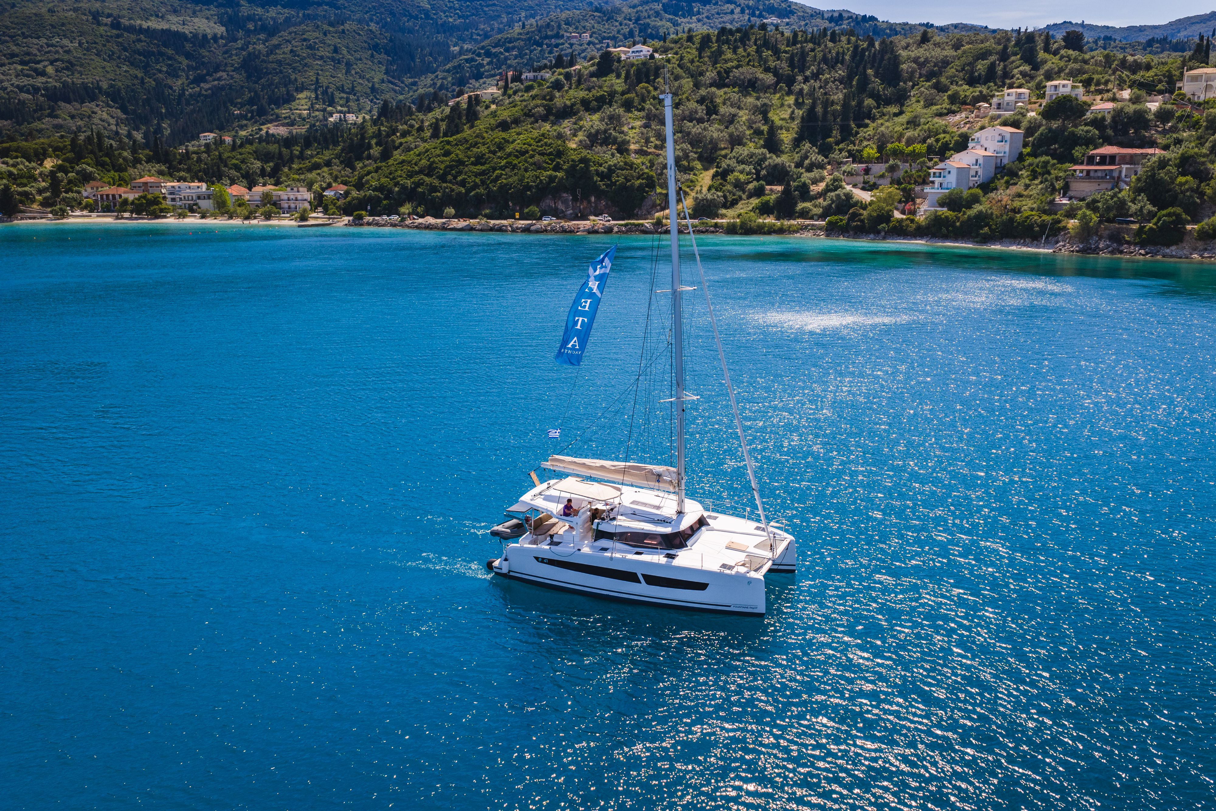 Yacht image 23