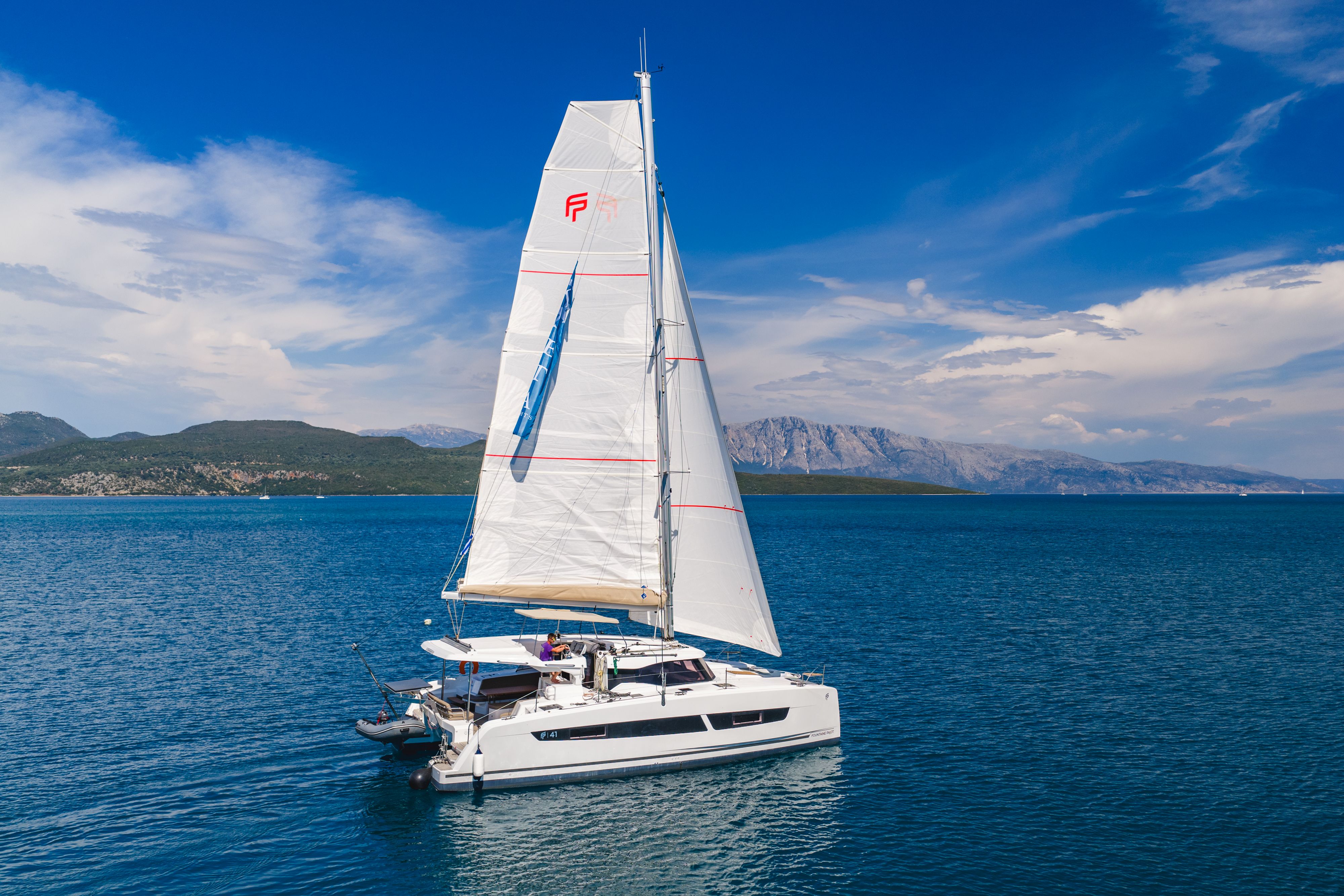 Yacht image 33
