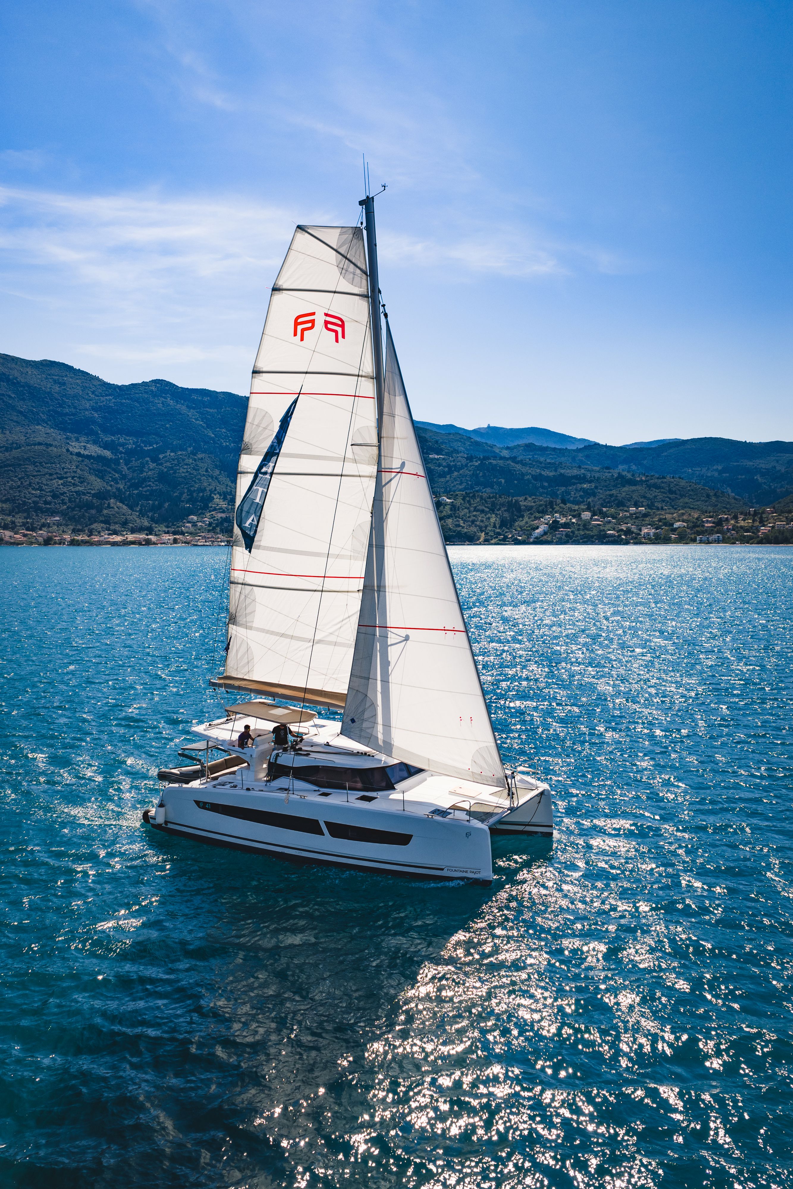Yacht image 26