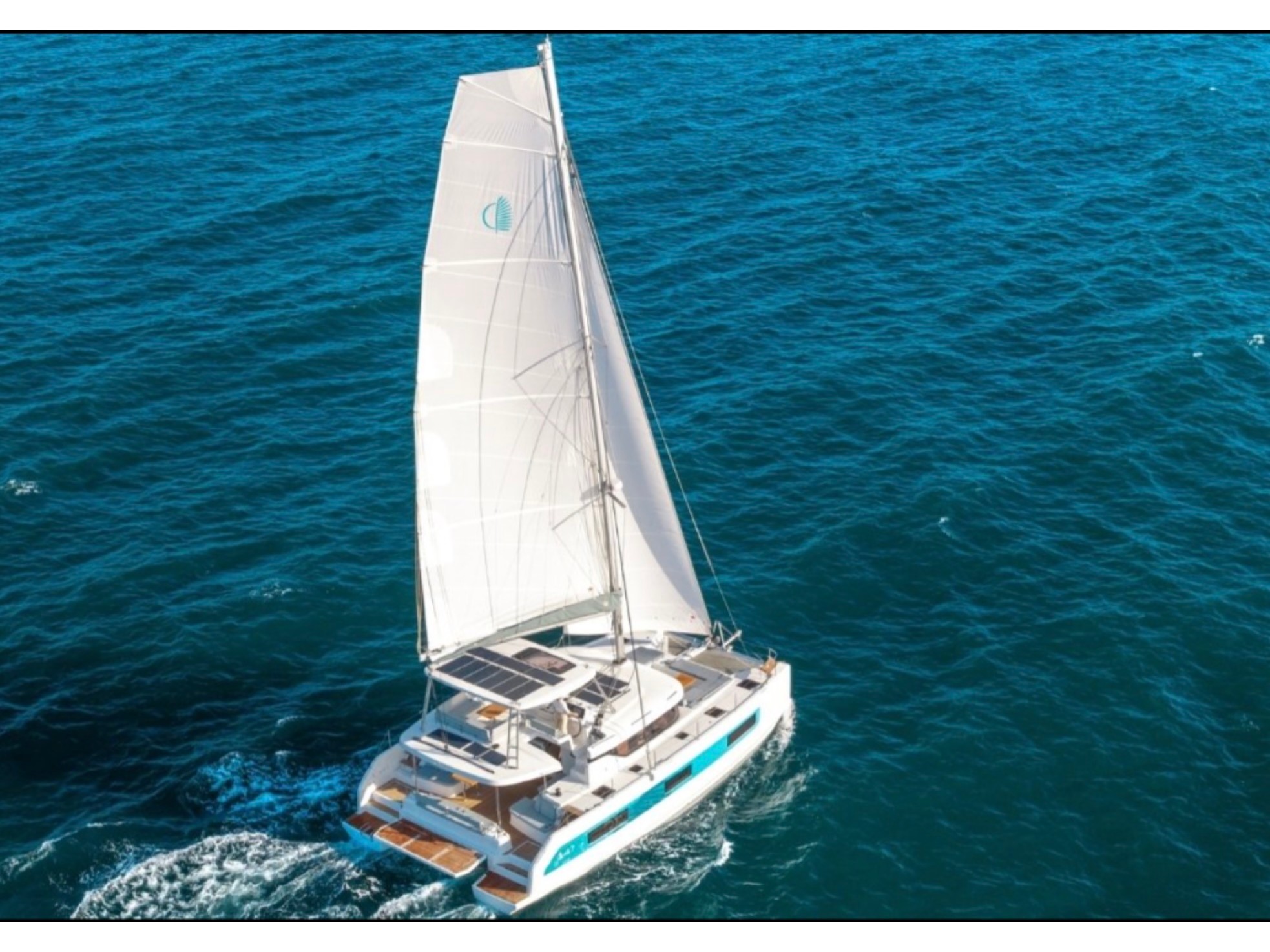 new Lag 47 yacht charter photo