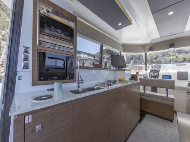 - MY37 - 3 Cabins - Built 2020