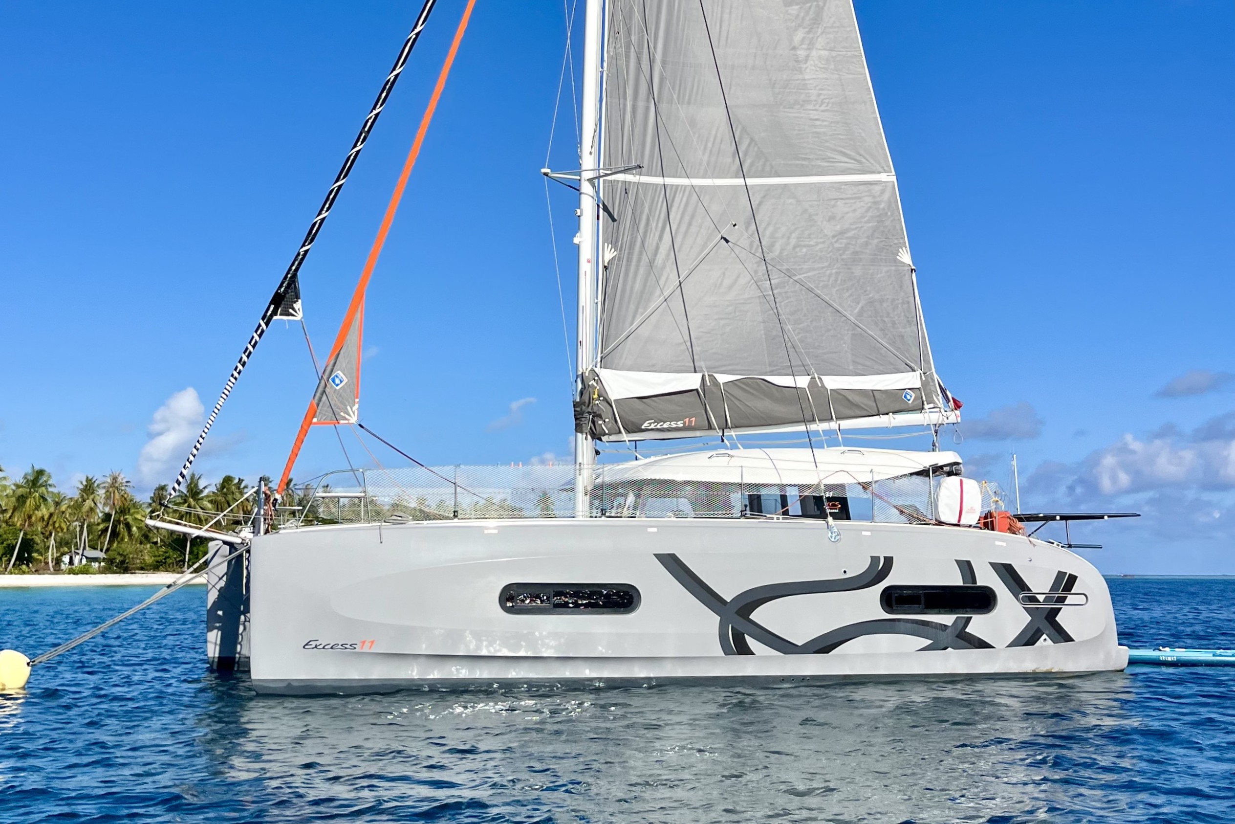 Yacht image 10