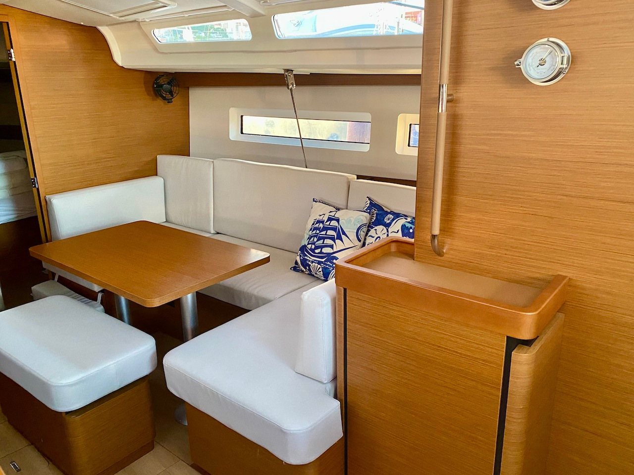Sun Odyssey 440